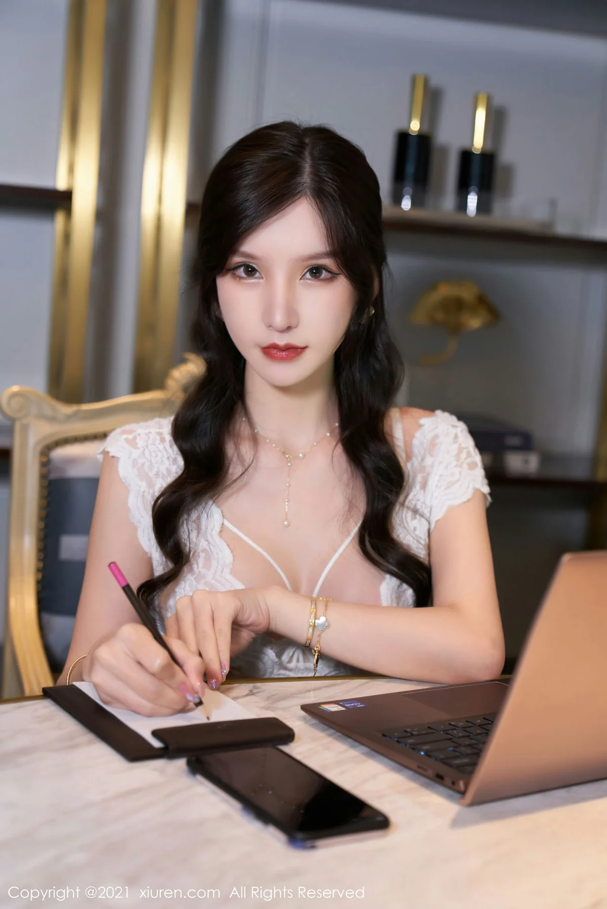 XiuRen 秀人 No.3992 秘书OL剧情主题 周于希Sandy 性感写真 - 1