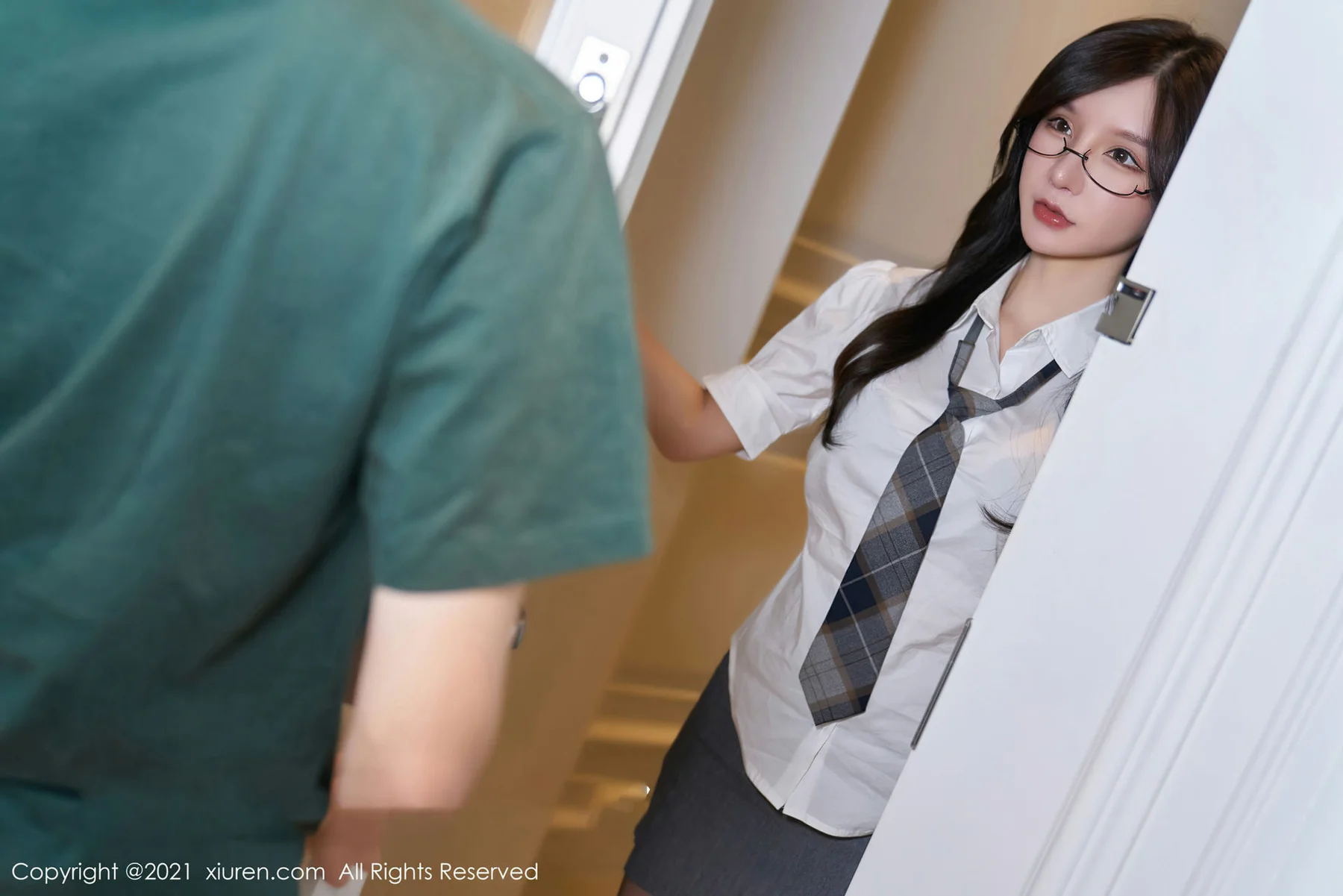 XiuRen 秀人 No.4005 眼镜OL剧情主题 周于希Sandy 性感写真11 - 1