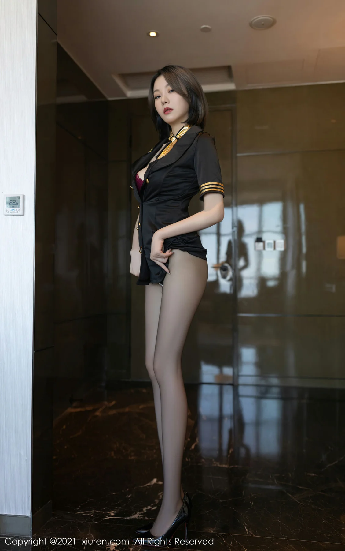 XiuRen 秀人 No.4034 性感空姐制服 安然Maleah 重庆旅拍 - 10