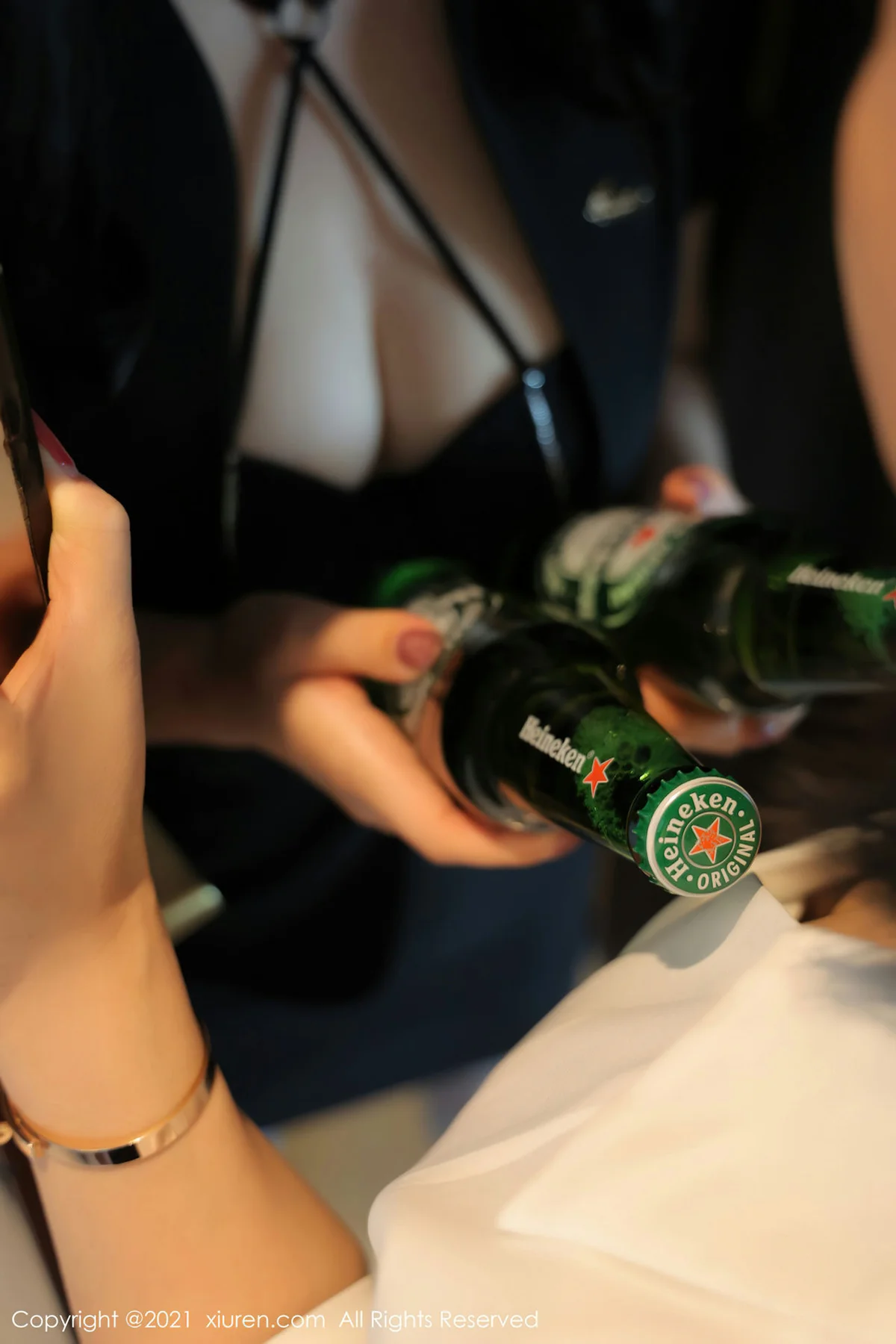 XiuRen 秀人 No.4047 新人模特 乖乖小野喵和Lucky沈欢欣 - 3