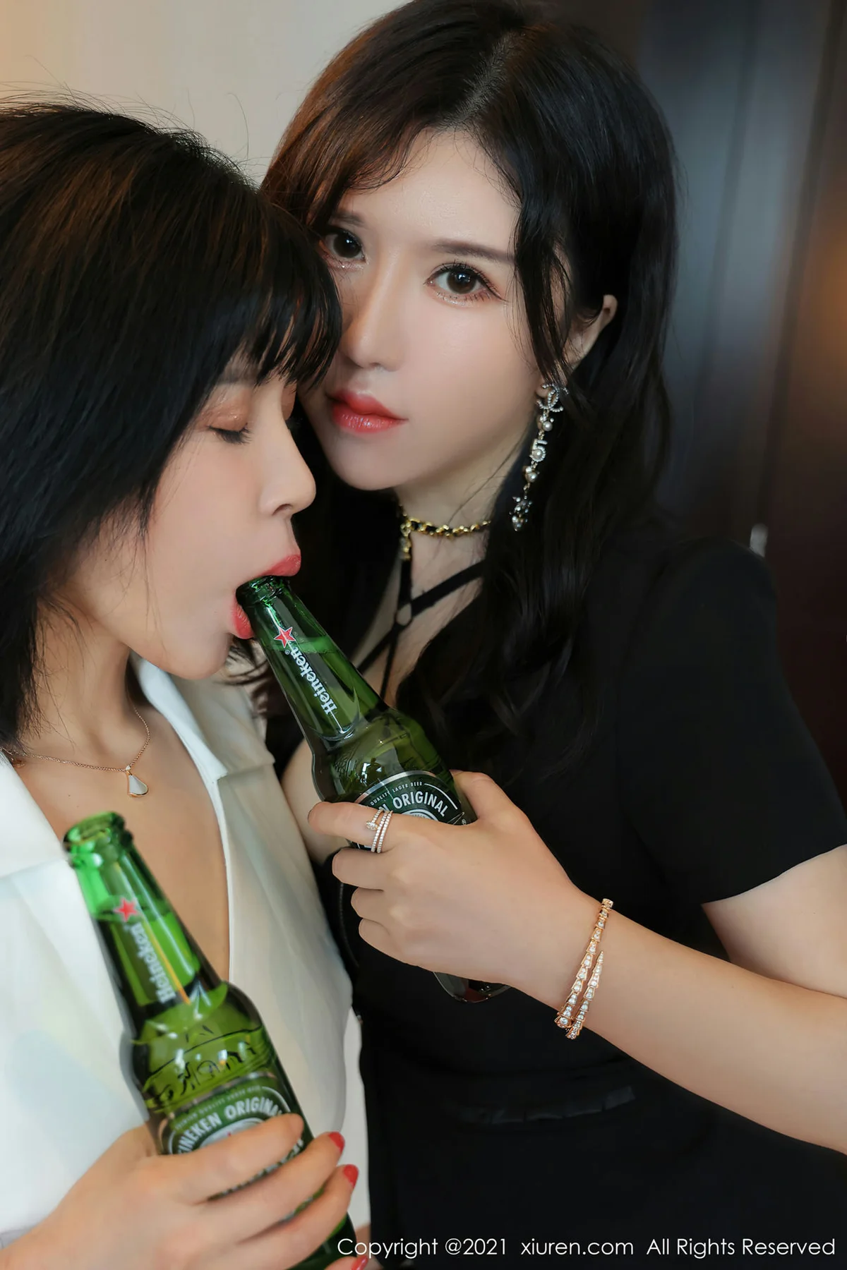 XiuRen 秀人 No.4047 新人模特 乖乖小野喵和Lucky沈欢欣 - 4