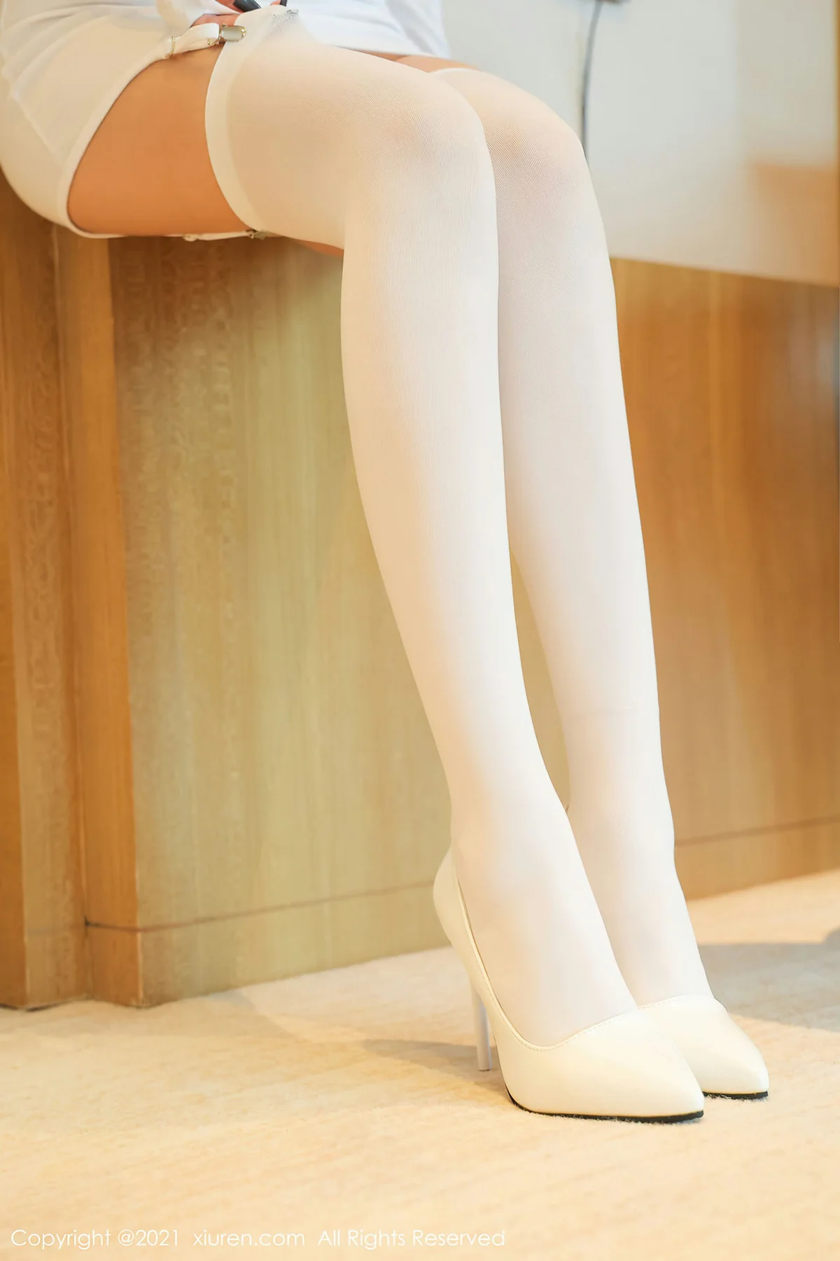 XiuRen 秀人 No.4071 轻透服饰 周慕汐baby 性感写真1 - 6