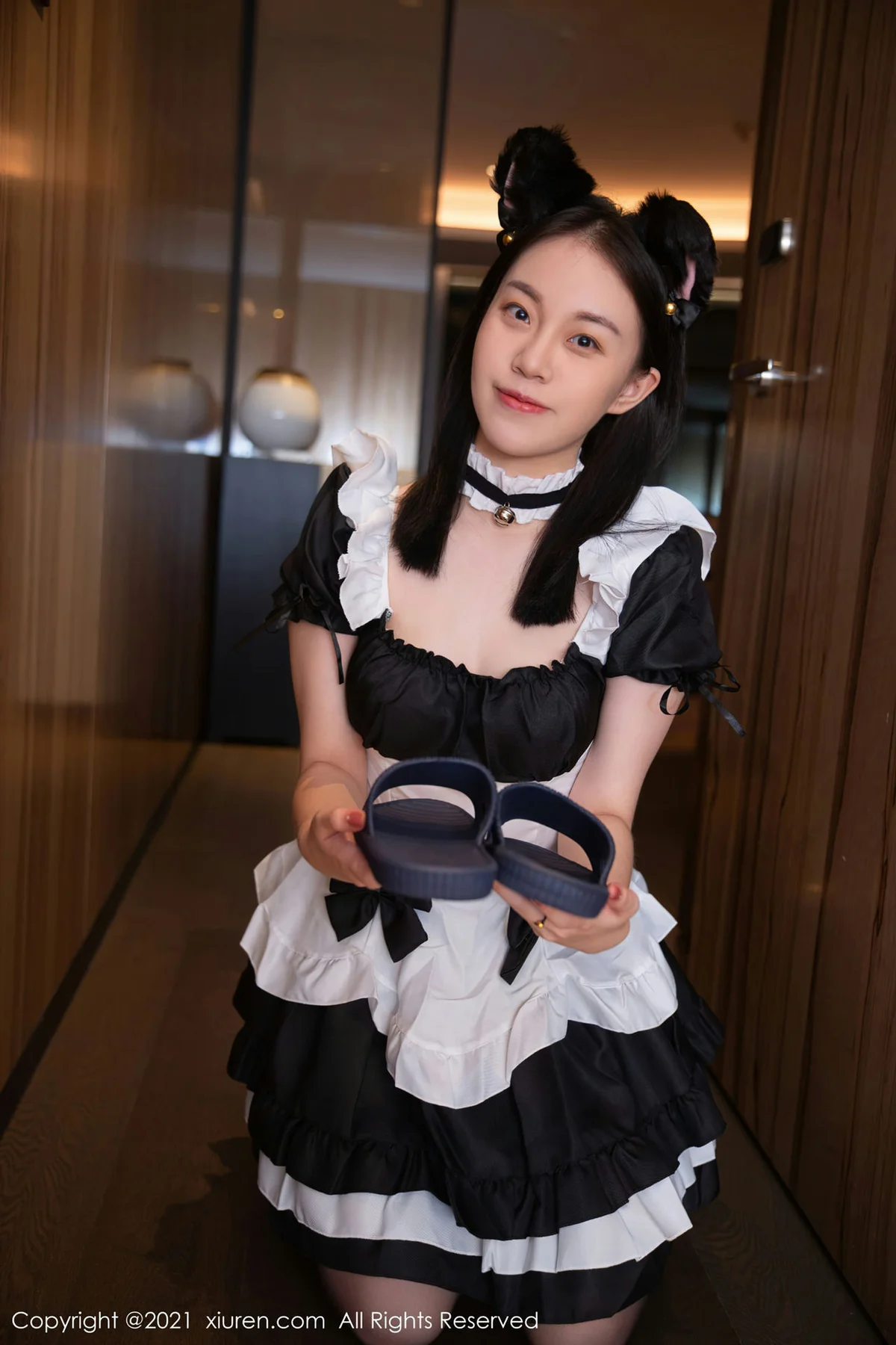 XiuRen 秀人 No.4153 深夜女仆服务 一颗甜蛋黄a 性感写真1 - 1