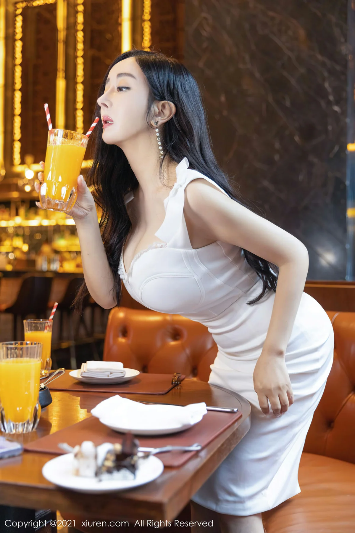 XiuRen 秀人 No.4155 下午茶时间  允爾 成都旅拍3 - 9