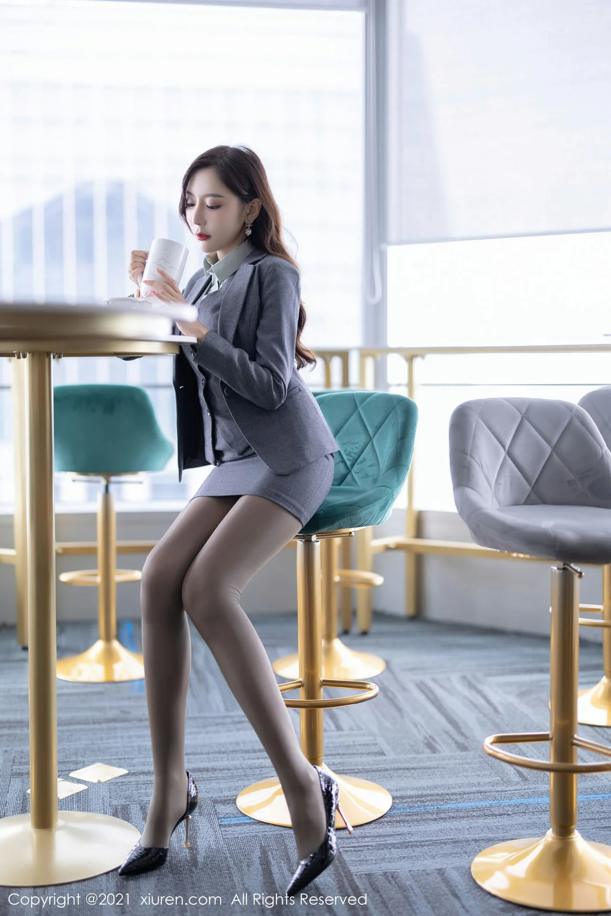 XiuRen 秀人 No.4251 职业装OL 王馨瑶yanni 性感写真11 - 7