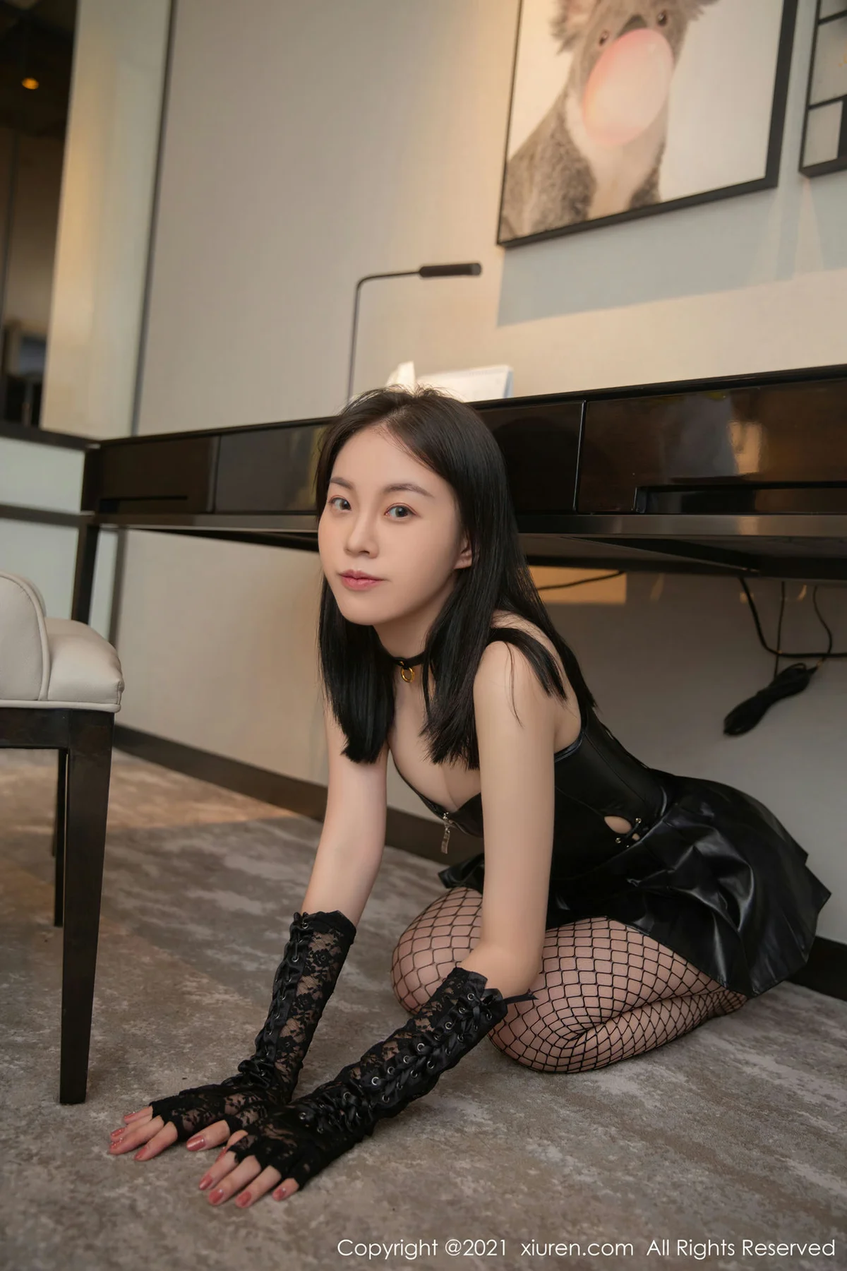 XiuRen 秀人 No.4256 皮裙与网袜 一颗甜蛋黄a 性感写真22 - 8