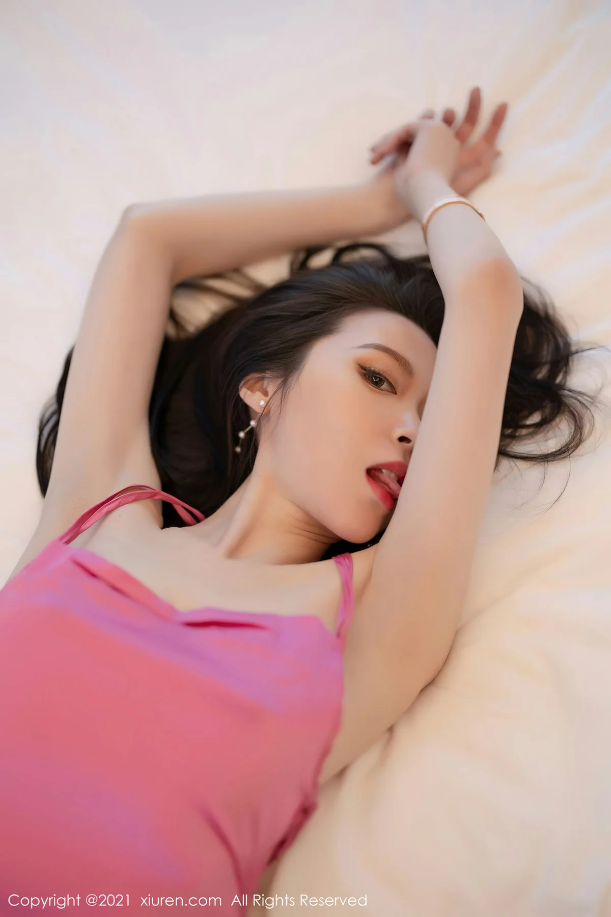 XiuRen 秀人 No.4371 红夹色内裤 梦心玥 江浙沪旅拍1 - 2