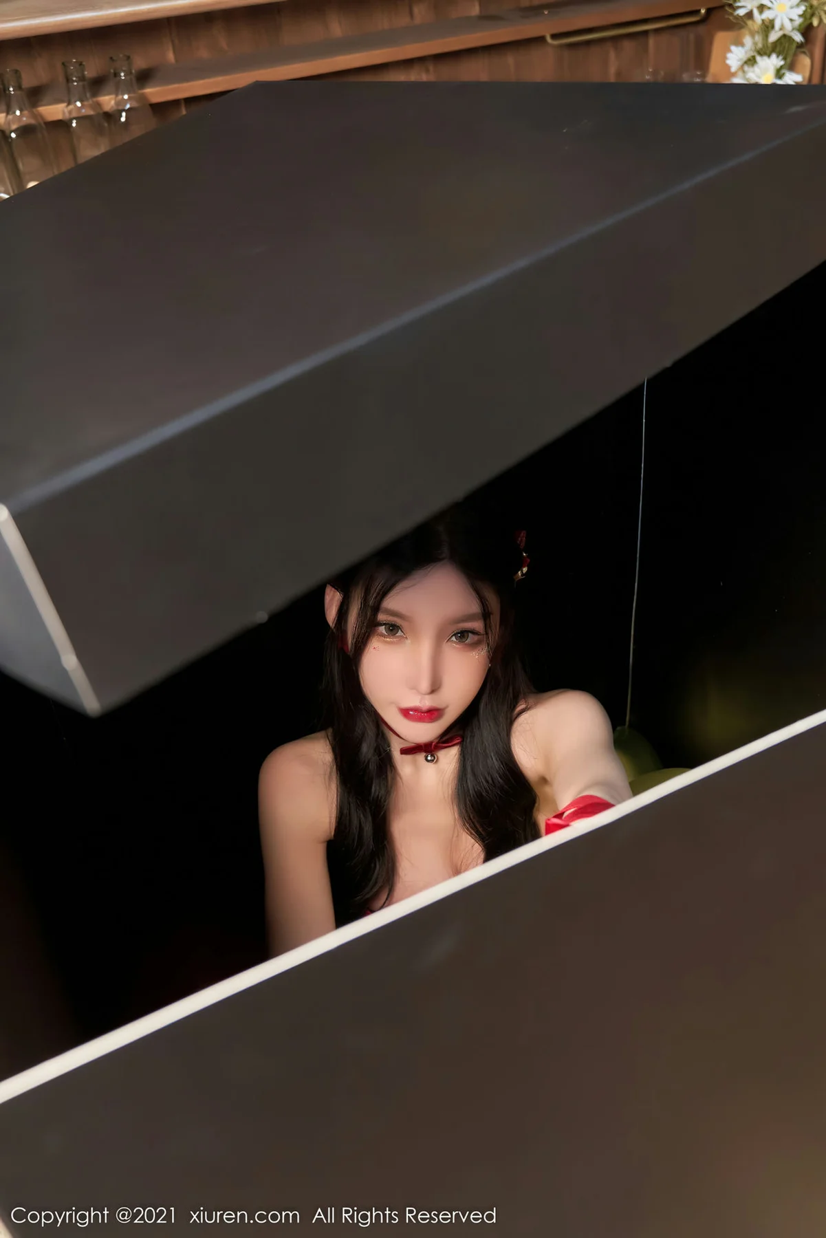 XiuRen 秀人 No.4385 红色丝带 周于希Sally 性感写真 - 1