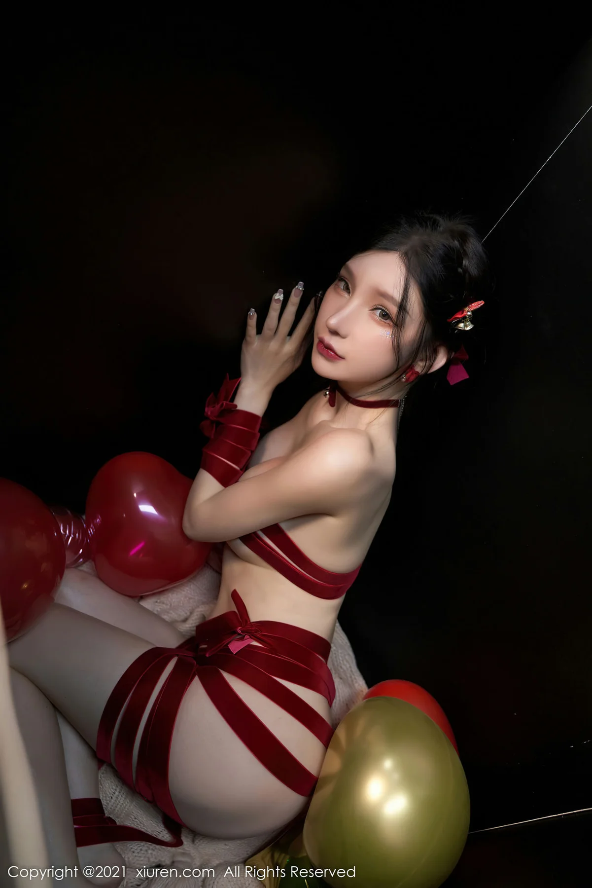 XiuRen 秀人 No.4385 红色丝带 周于希Sally 性感写真 - 2