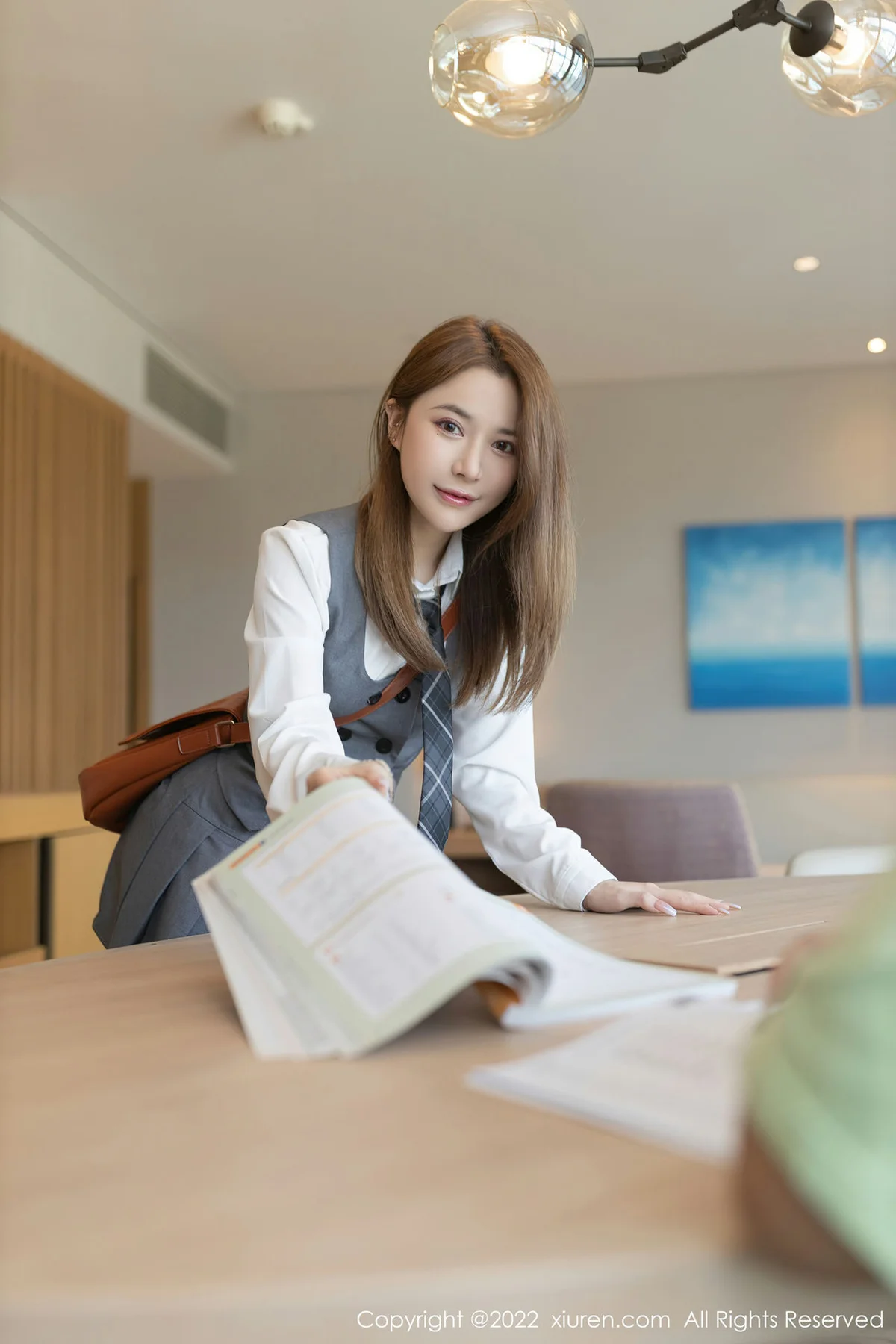 XiuRen 秀人 No.4436 清纯制服诱惑 鱼子酱Fish 性感写真1 - 3