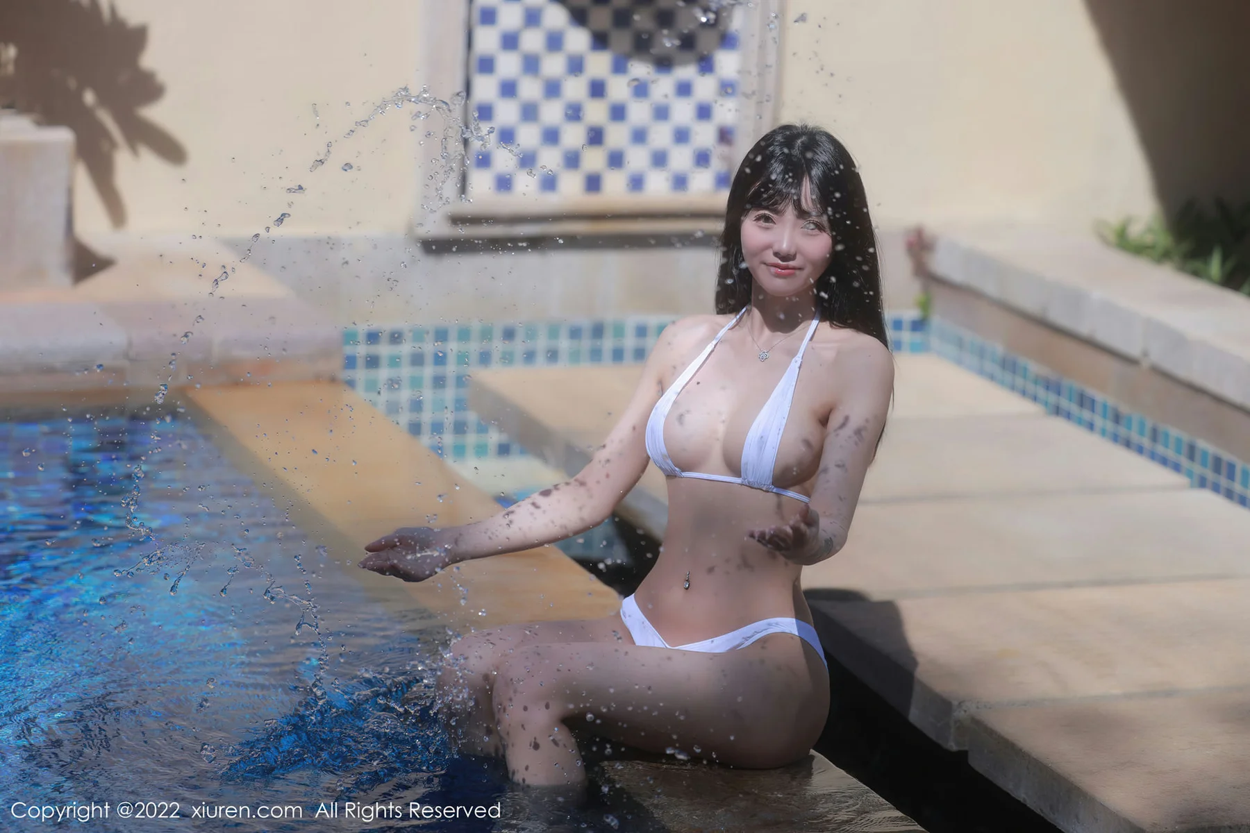 XiuRen 秀人 No.4471 白色三点式内衣泳池 佘贝拉bella 海南岛旅拍1 - 6