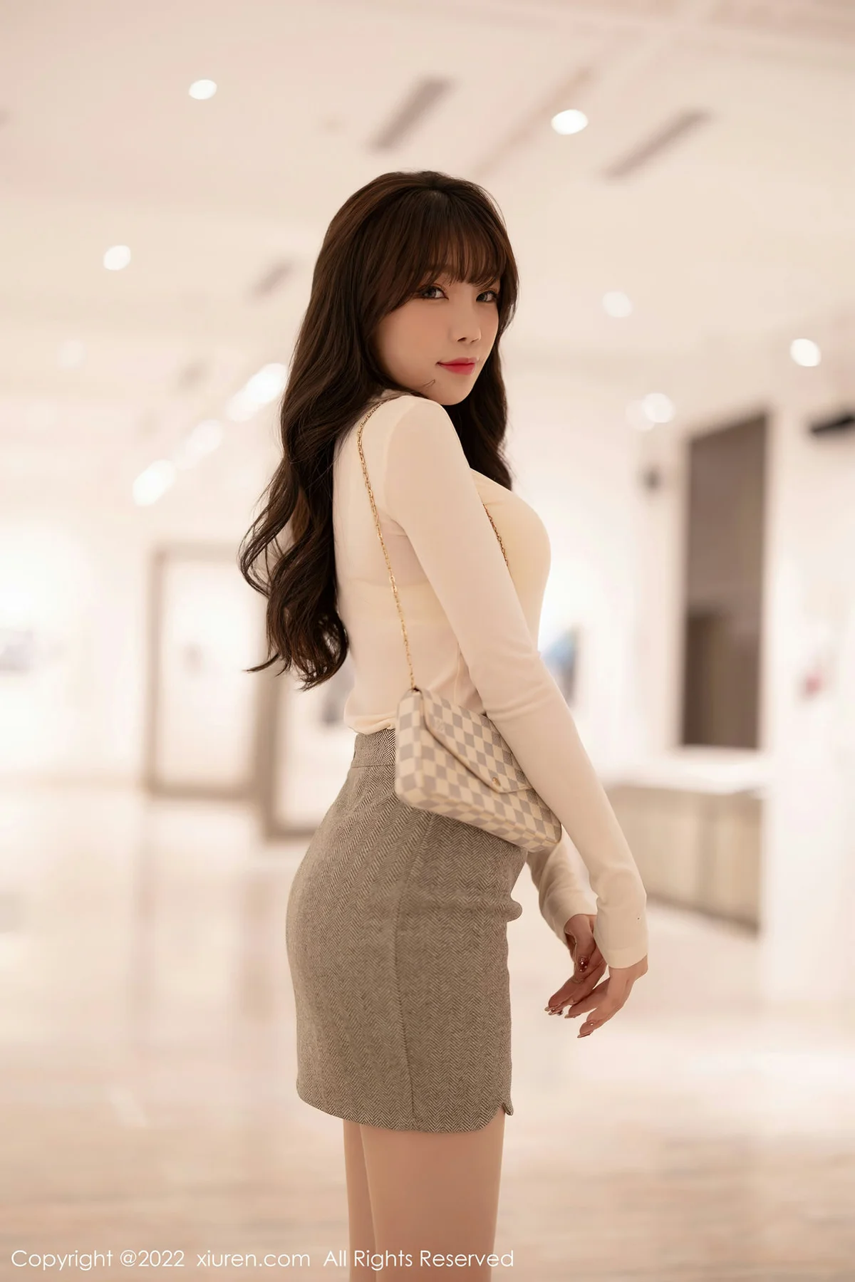 XiuRen 秀人 No.4474 黄色蕾丝内衣 芝芝Booty 性感写真1 - 2