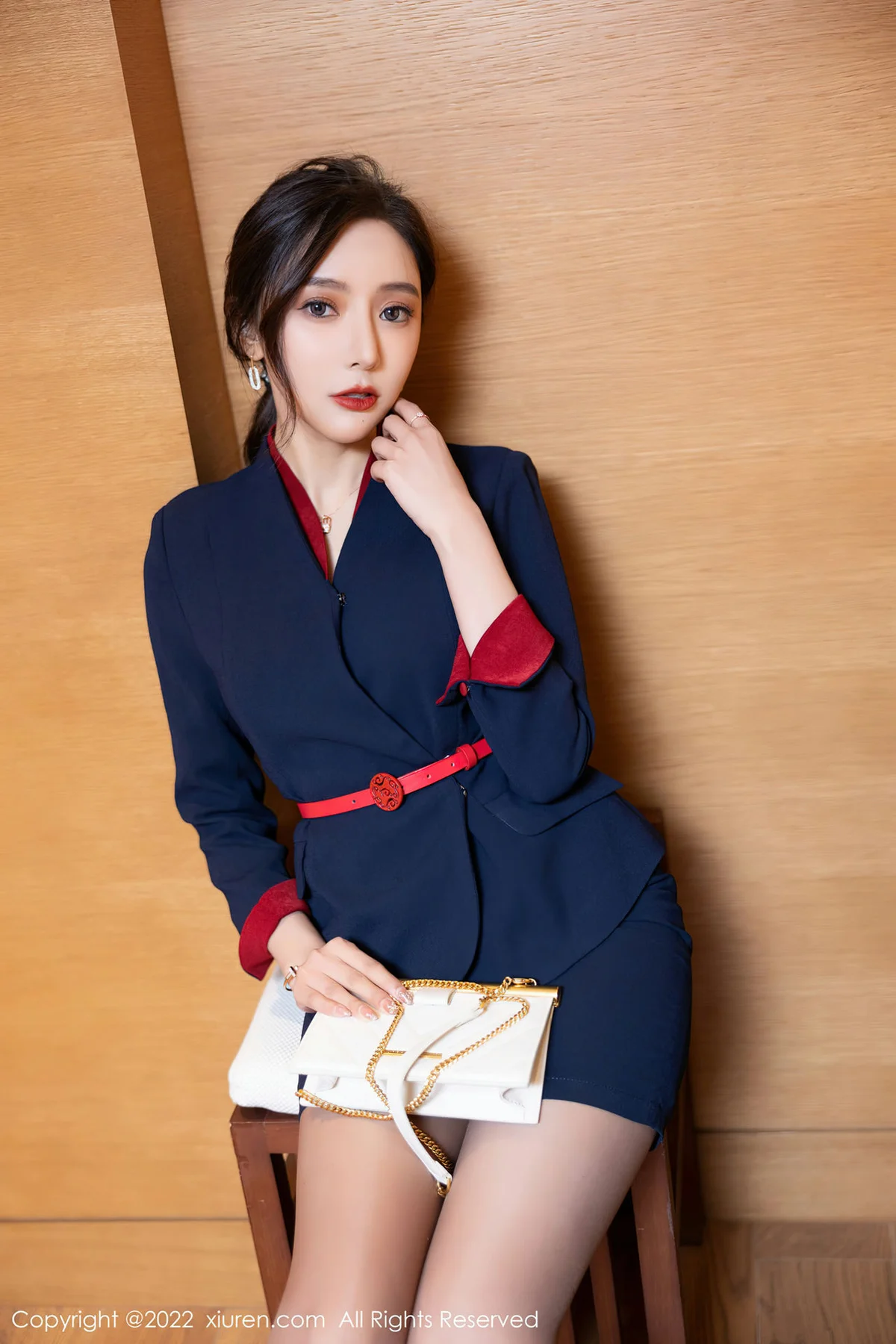 XiuRen 秀人 No.4500 OL制服 王馨瑶yanni 性感写真11 - 1