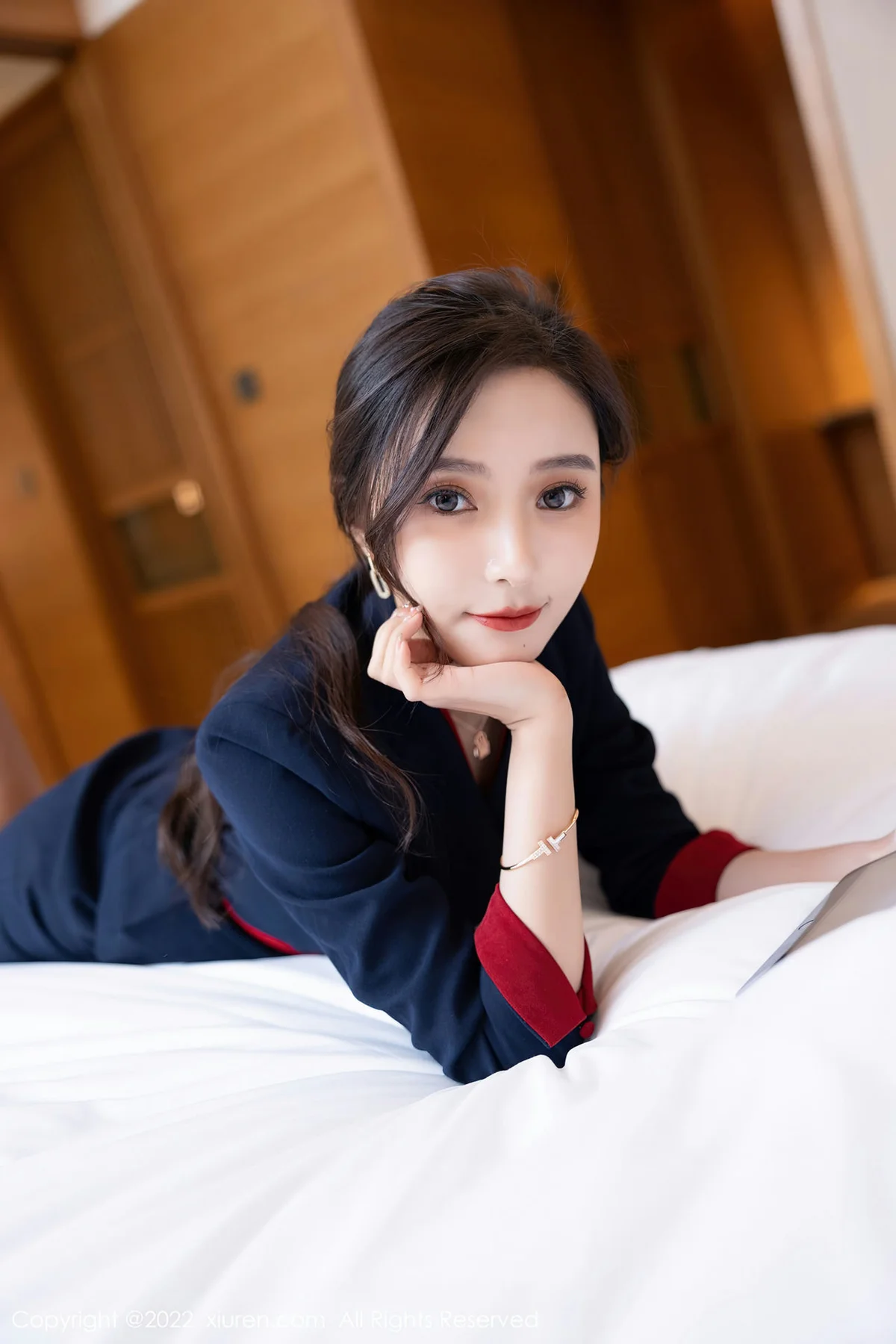 XiuRen 秀人 No.4500 OL制服 王馨瑶yanni 性感写真11 - 8