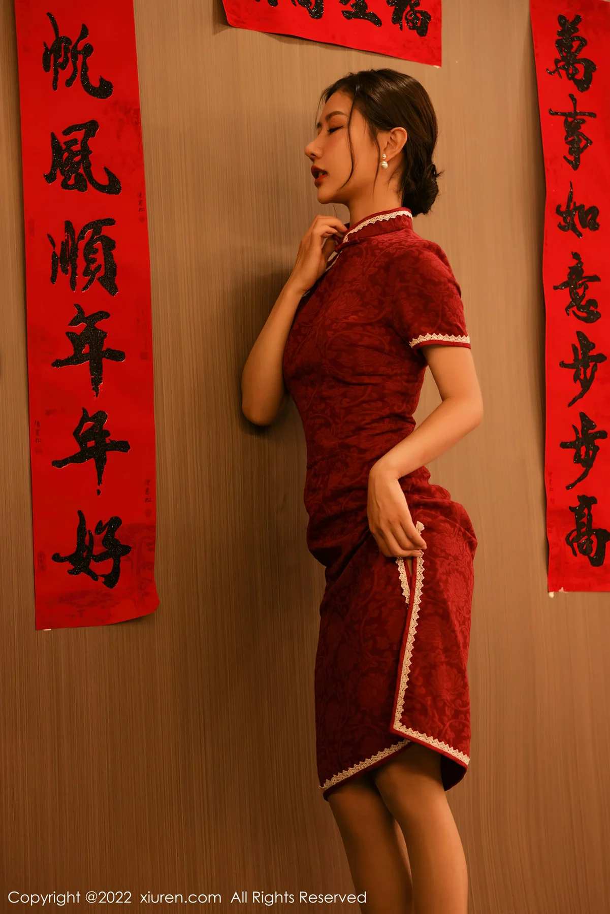 XiuRen 秀人 No.4508 韵味旗袍 尹甜甜 性感写真1 - 4