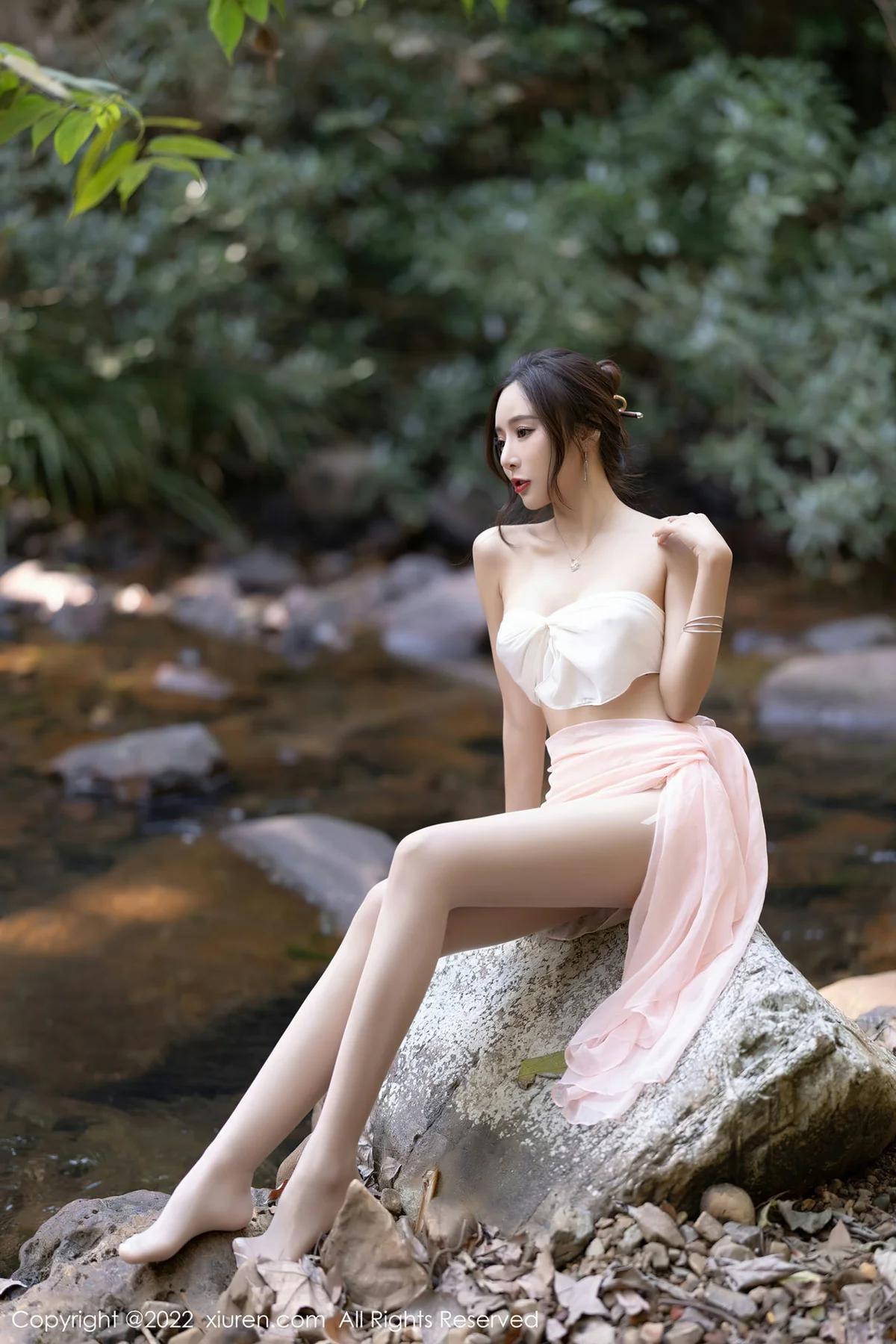 XiuRen 秀人 No.4511 野外拍摄 王馨瑶yanni 性感写真11 - 1