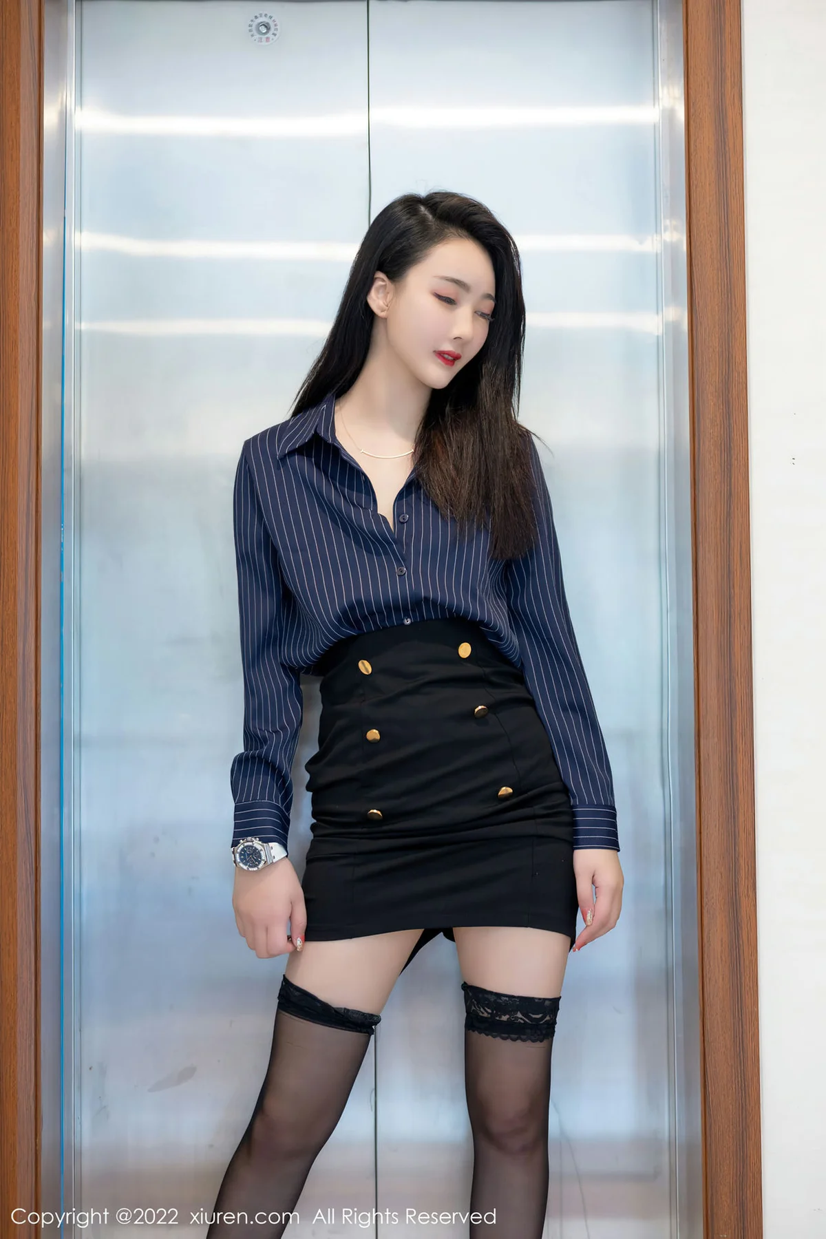 XiuRen 秀人 No.4513 电梯间艳遇 summer宝宝 性感写真 - 7