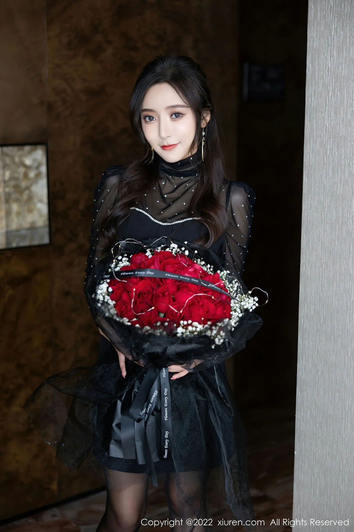 XiuRen 秀人 No.4574 室内场景拍摄 王馨瑶yanni 性感写真11 - 1