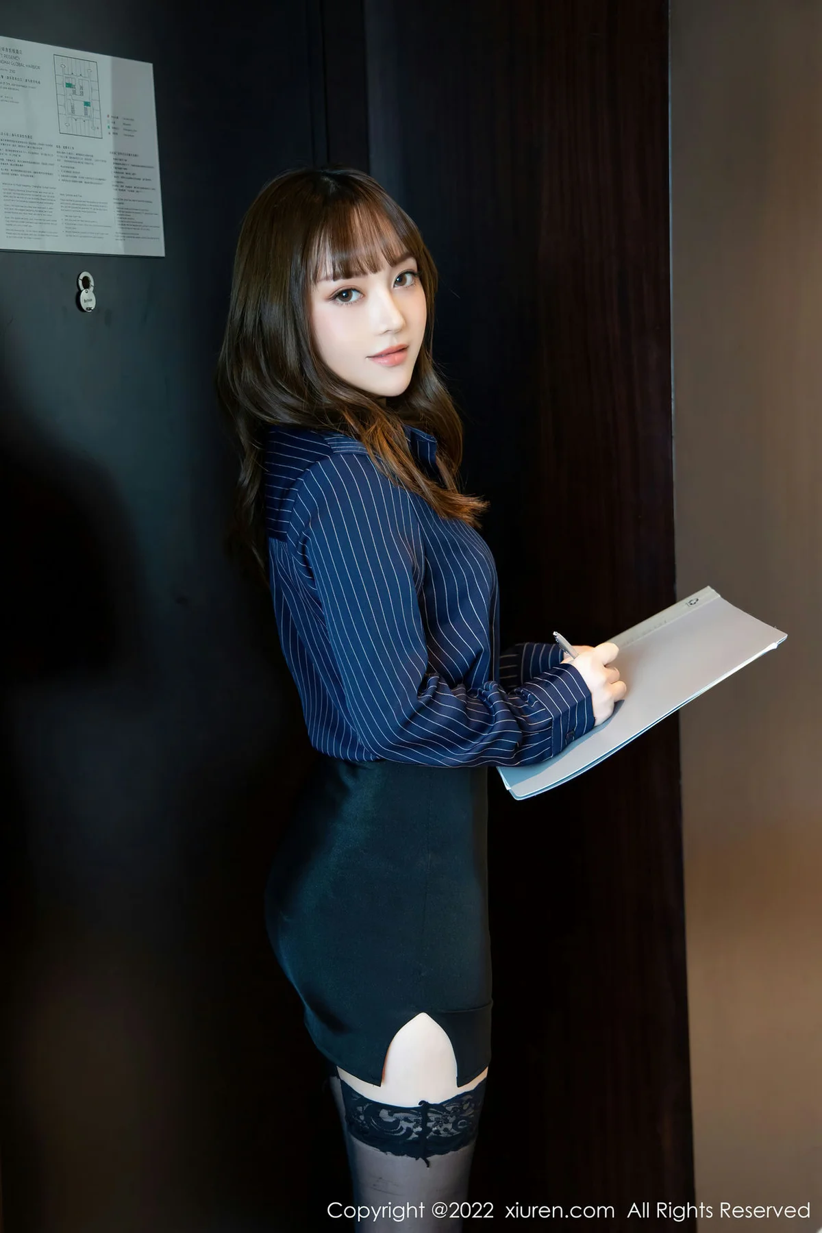 XiuRen 秀人 No.4579 魅惑黑丝 豆瓣酱 性感写真1 - 3