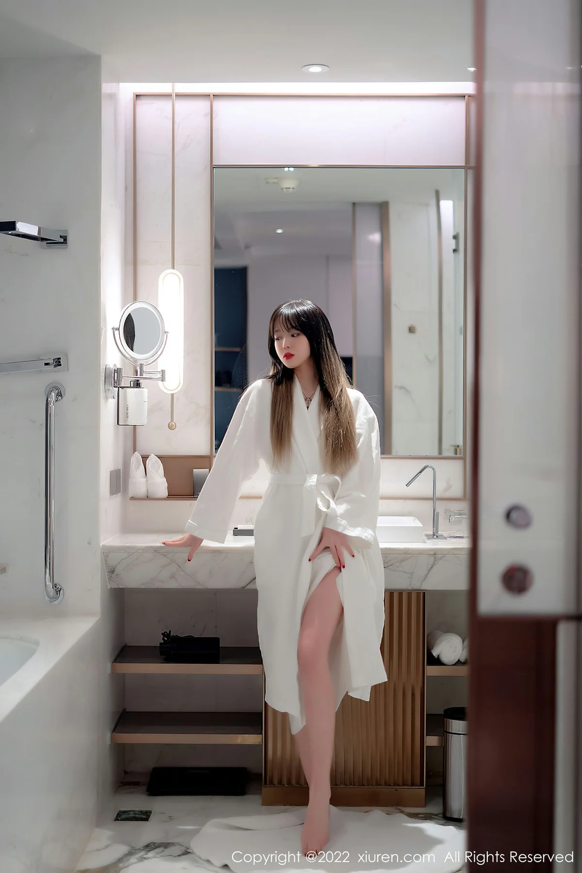 XiuRen 秀人 No.4611 轻透薄纱吊带 奶瓶. 性感写真3 - 2