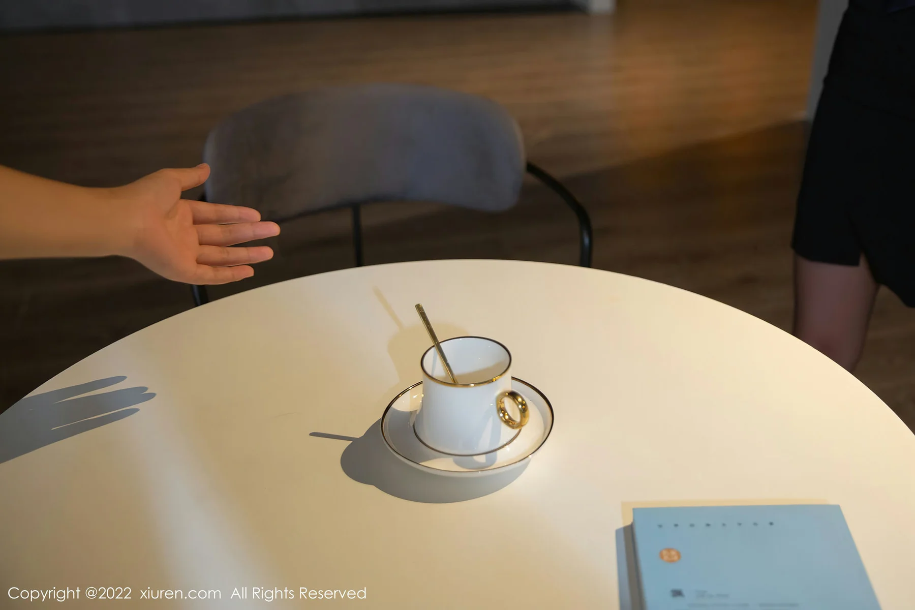 XiuRen 秀人 No.4627 角色扮演咖啡店员 杨晨晨Yome 私房写真1 - 8