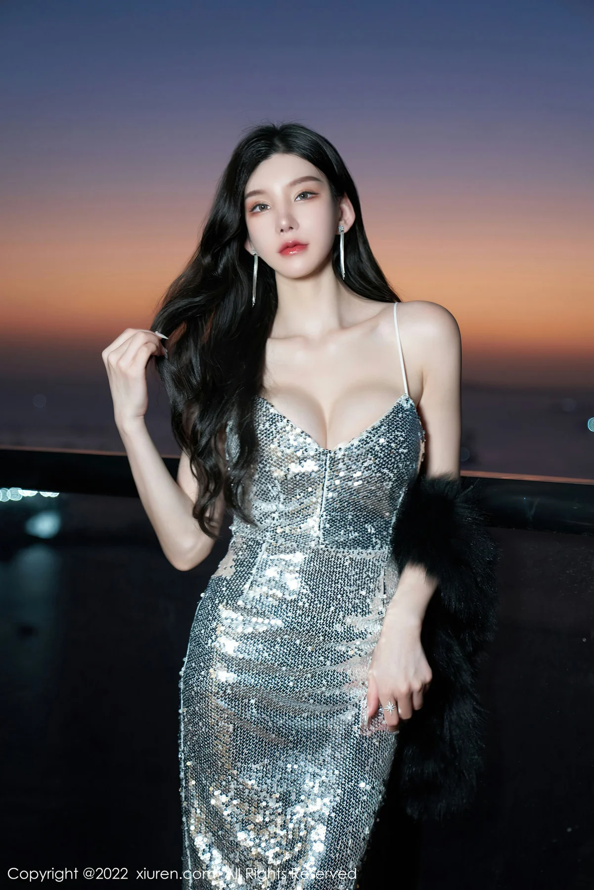 XiuRen 秀人 No.4628 闪亮吊带裙 周于希Sally 三亚旅拍111 - 1