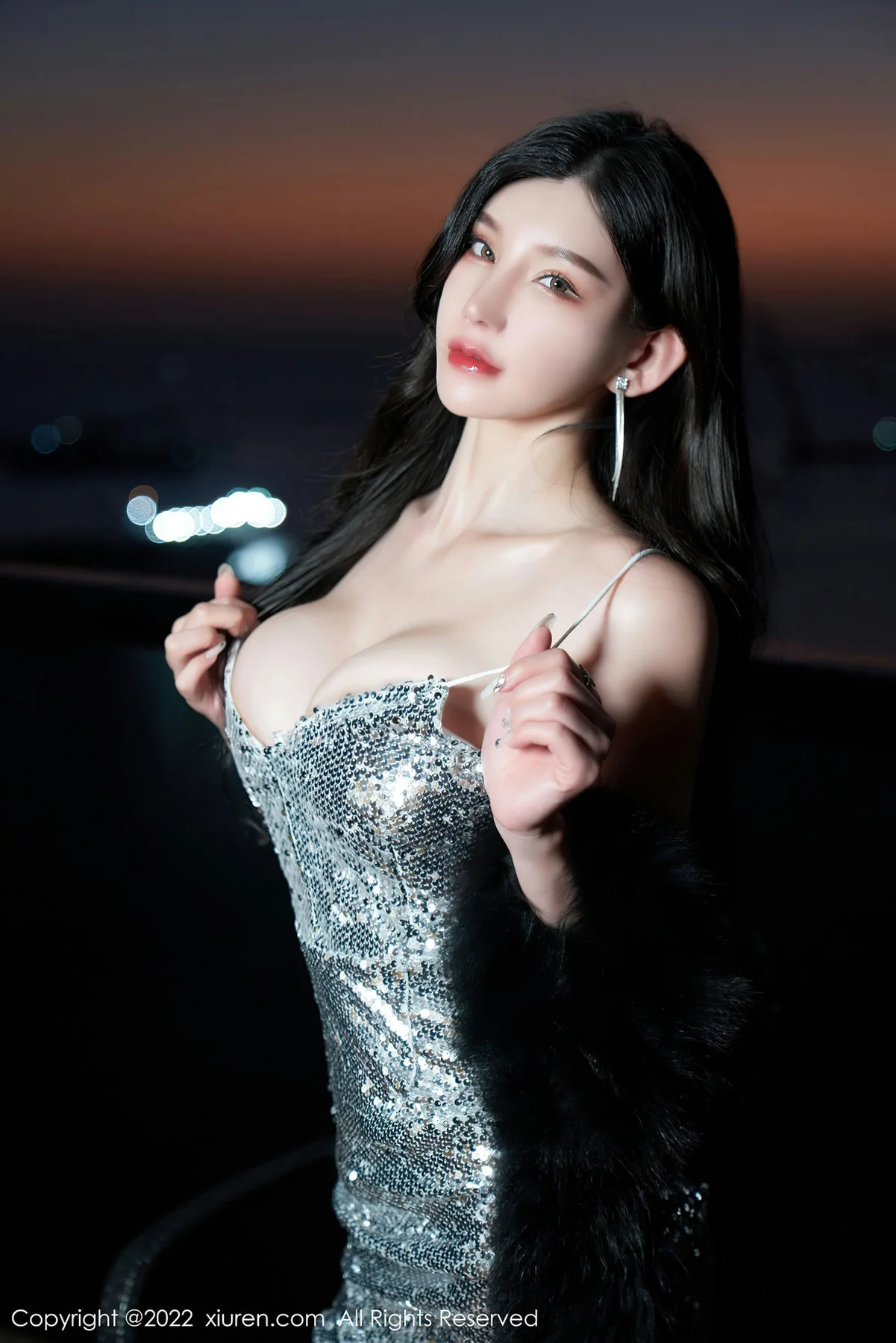 XiuRen 秀人 No.4628 闪亮吊带裙 周于希Sally 三亚旅拍111 - 4