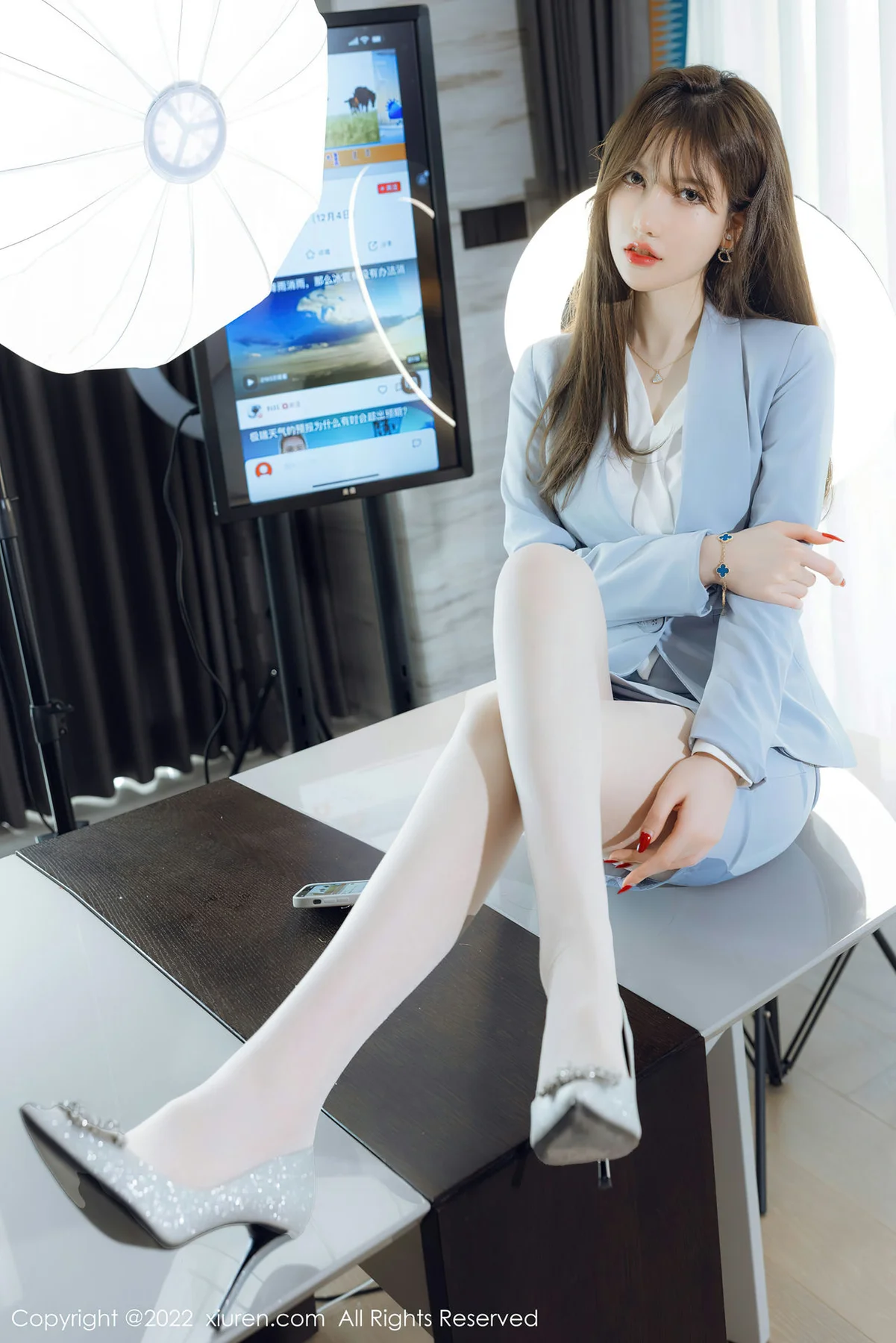 XiuRen 秀人 No.4658 魅惑白色丝袜 美桃酱 性感写真 - 6