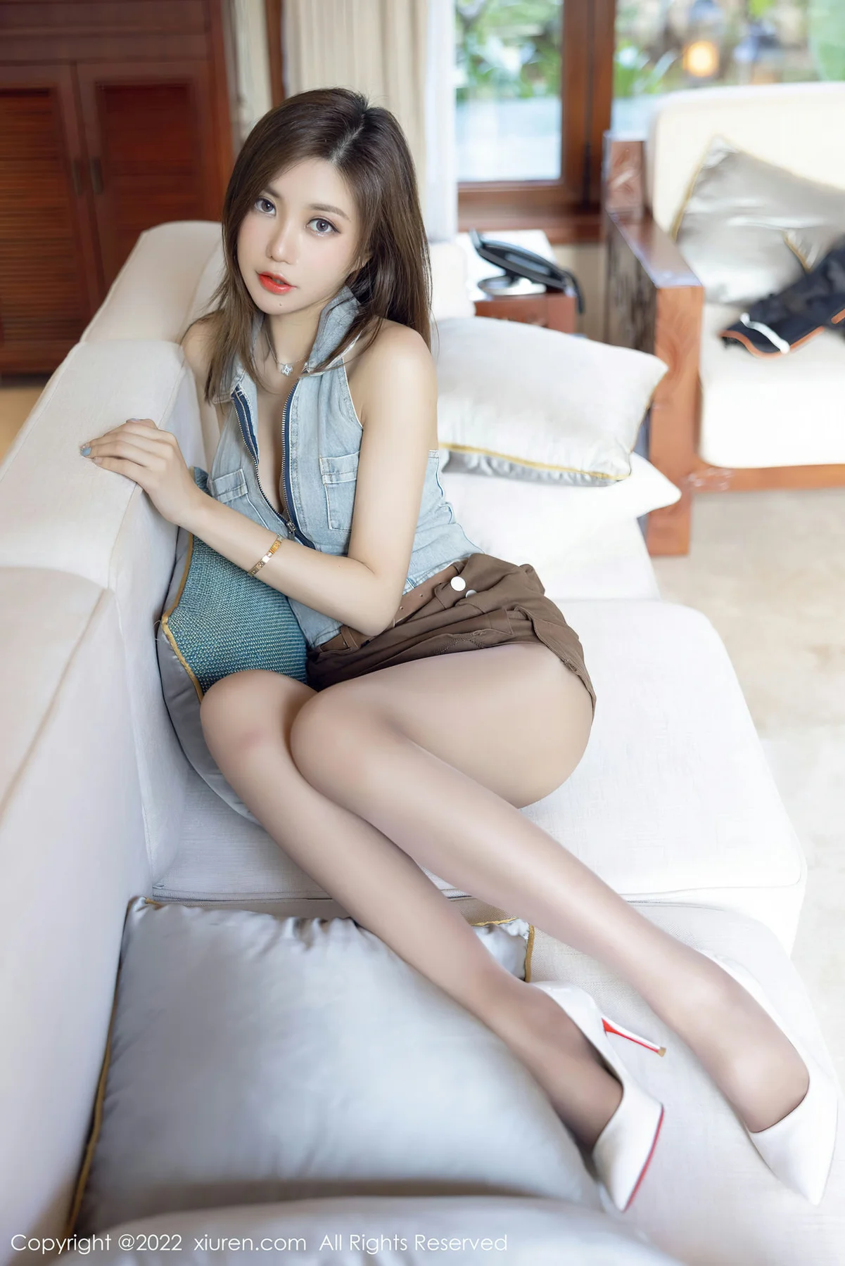XiuRen 秀人 No.4675 室内场景拍摄 绮里嘉ula 珠三角旅拍111 - 7
