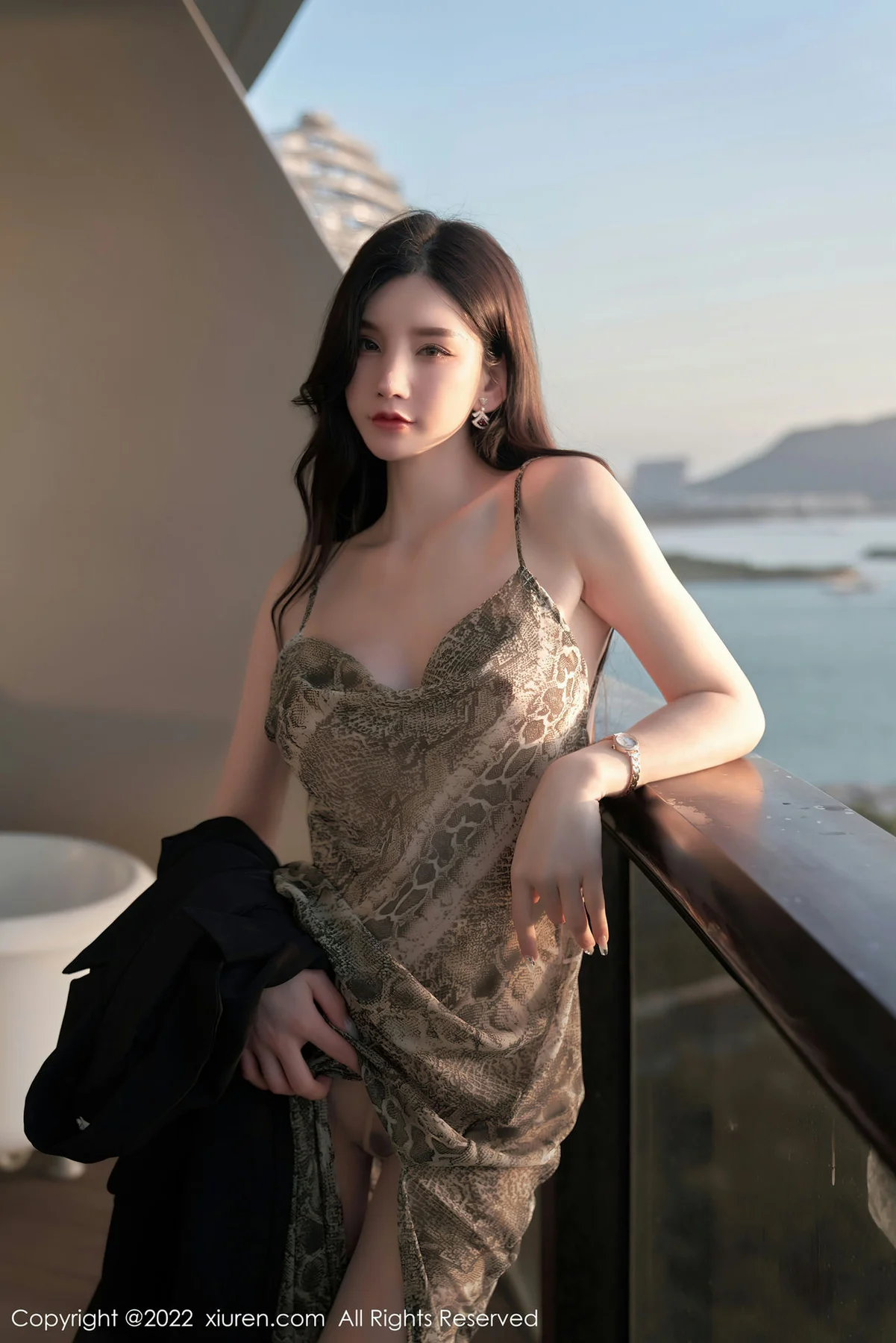 XiuRen 秀人 No.4676 诱人原色丝袜 周于希Sally 三亚旅拍写真111 - 8