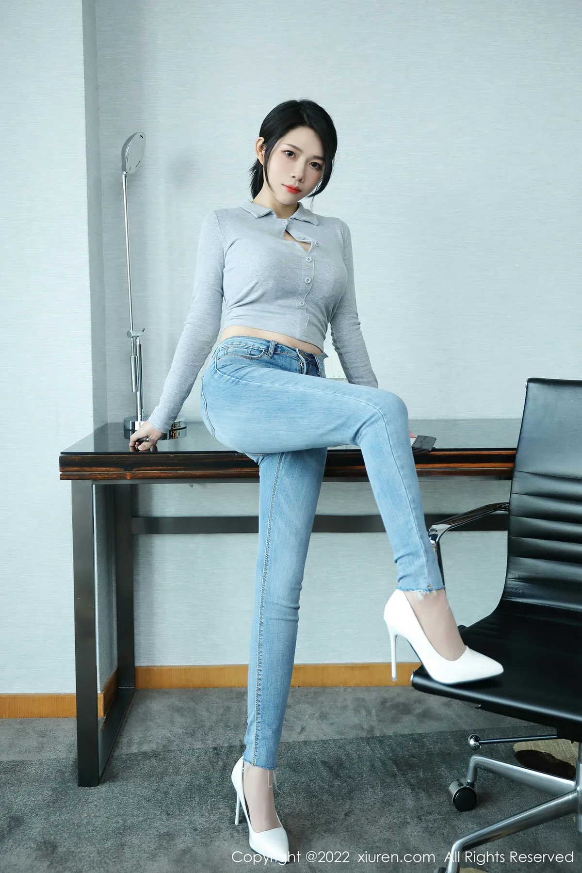 XiuRen 秀人 No.4711 新人模特 娜娜子呀 性感写真 - 1