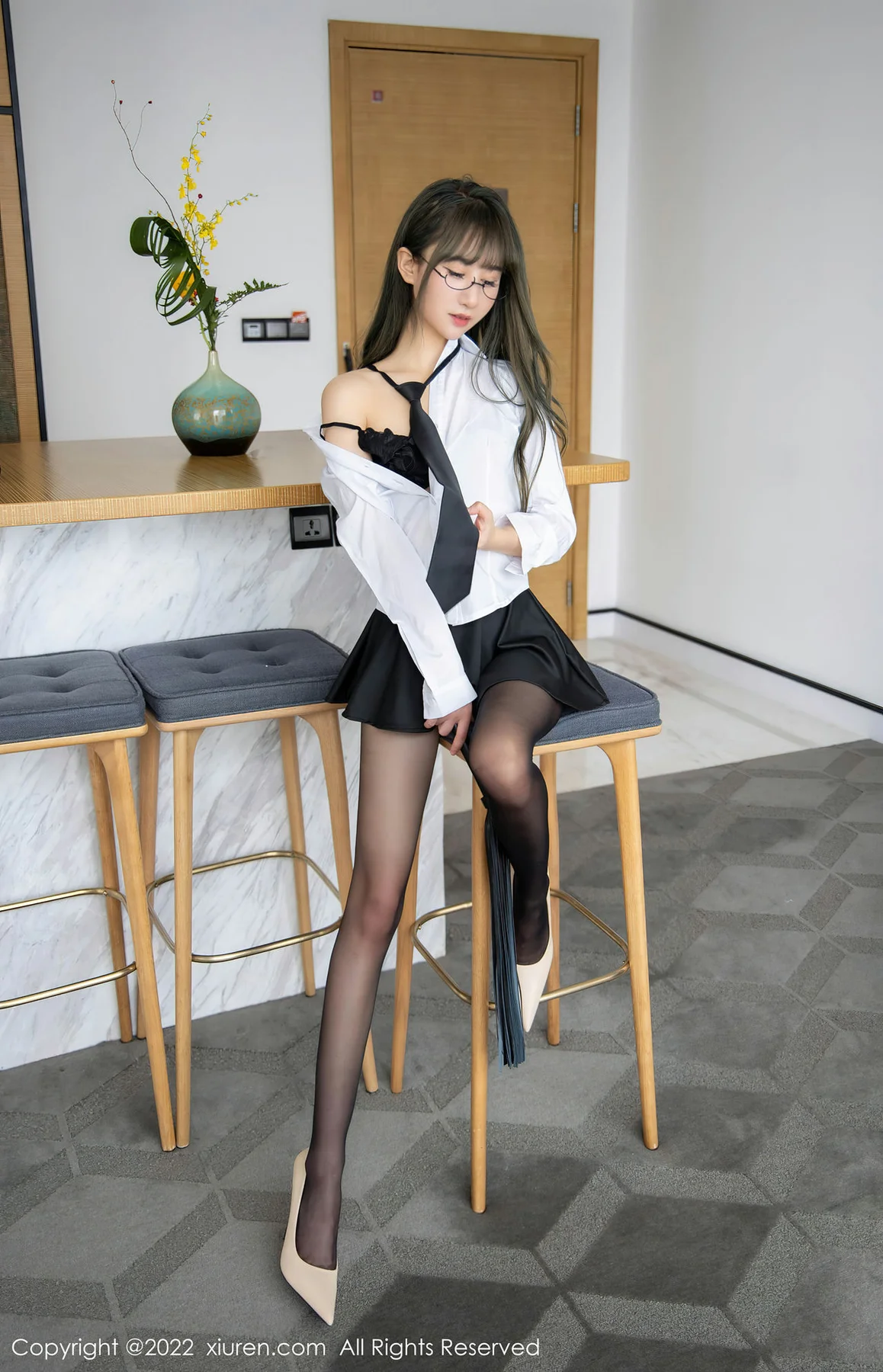 XiuRen 秀人 No.4789 黑色短裙 小果冻儿 性感写真11 - 8