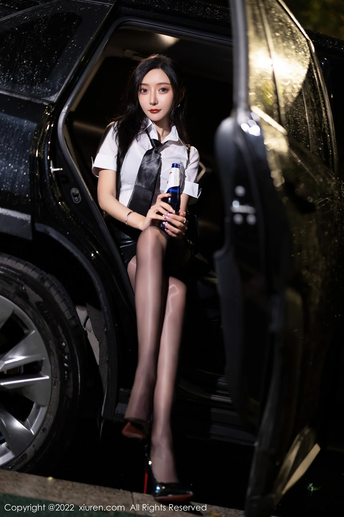 XiuRen 秀人 No.4879 魅惑黑丝 王馨瑶yanni 性感写真1 - 7