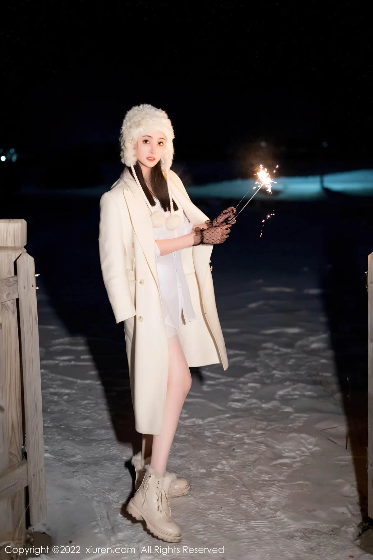 XiuRen 秀人 No.4906 简约白色毛衣 summer宝宝 性感写真 - 2