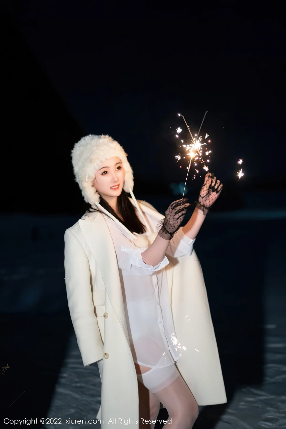 XiuRen 秀人 No.4906 简约白色毛衣 summer宝宝 性感写真 - 8