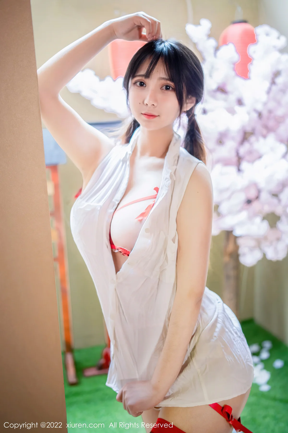 XiuRen 秀人 No.4930 圈养小M的日子 久久Aimee 性感写真 - 1