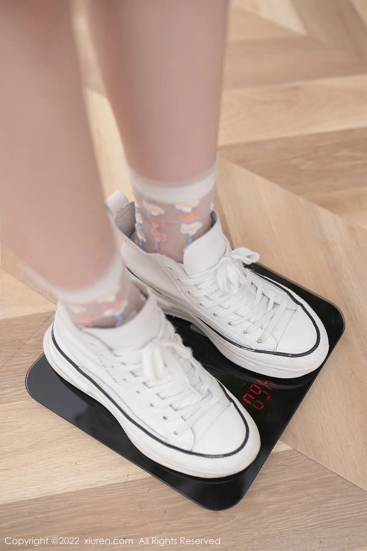 XiuRen 秀人 No.5008 厨娘角色扮演 鱼子酱Fish 三亚旅拍11 - 10