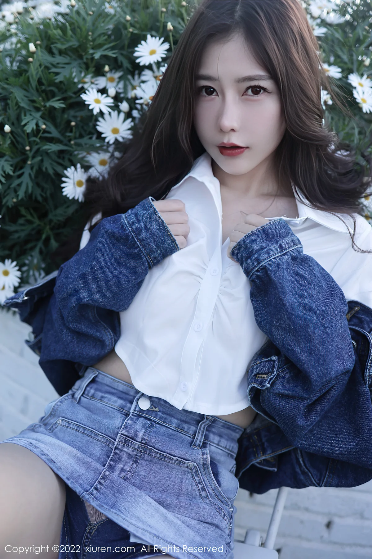 XiuRen 秀人 No.5013 牛仔短裤 尹甜甜 大理旅拍1 - 8