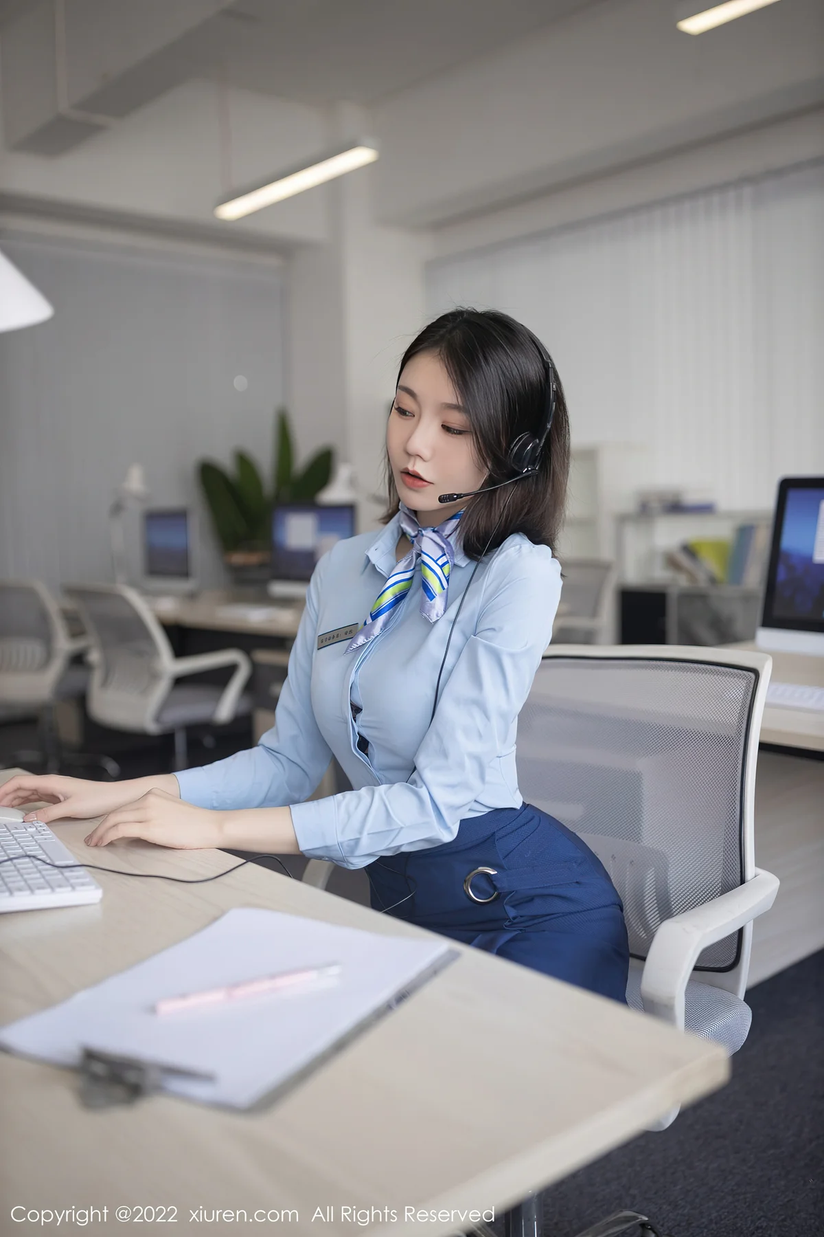XiuRen 秀人 No.5021 话务员角色扮演 安然anran 珠三角旅拍1 - 7