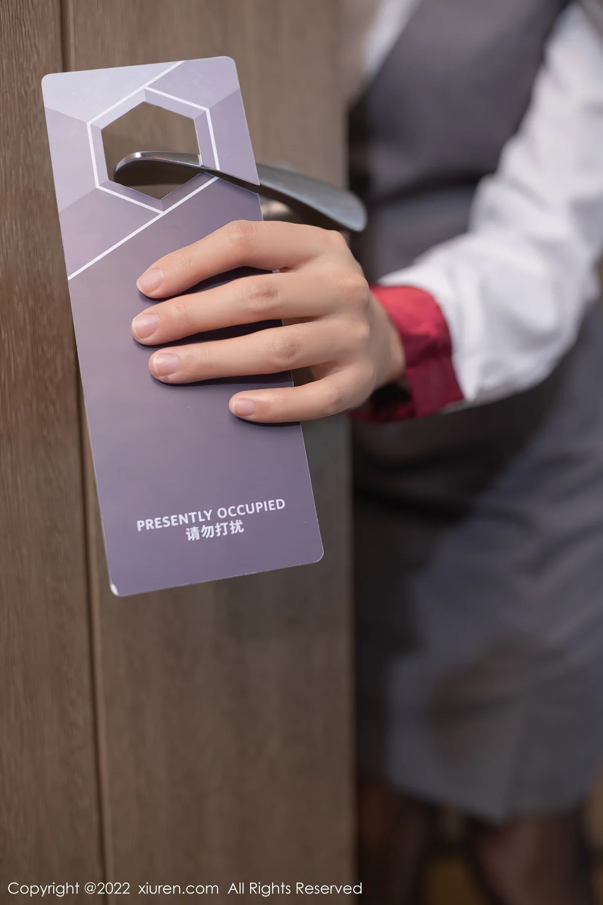 XiuRen 秀人 No.5027 空姐制服拍摄 利世 性感写真1 - 9