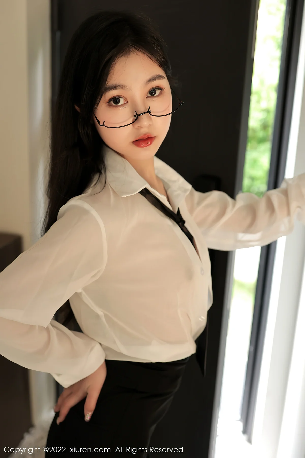 XiuRen 秀人 No.5117 眼镜萝莉 谢晚晚 性感写真22 - 6