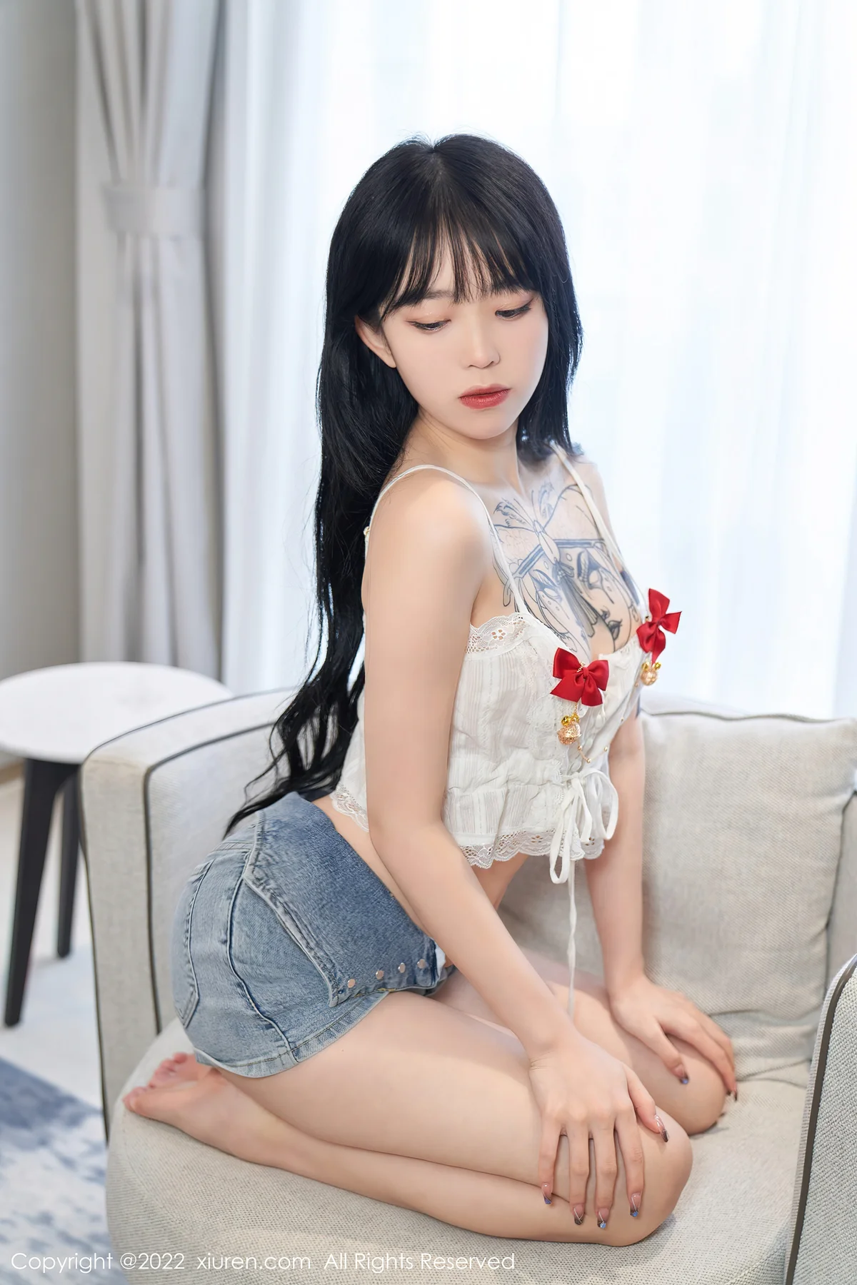 XiuRen 秀人 No.5124 白色吊带 奶瓶. 性感写真1 - 3