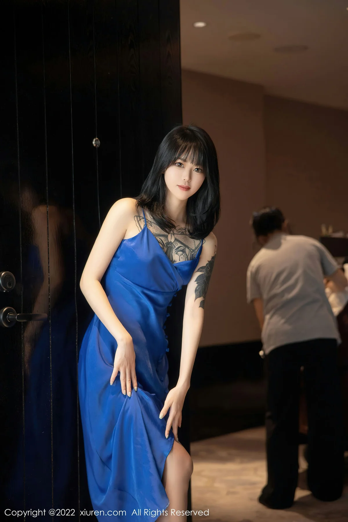 XiuRen 秀人 No.5165 奶瓶. 蓝色吊带裙性感写真11 - 2