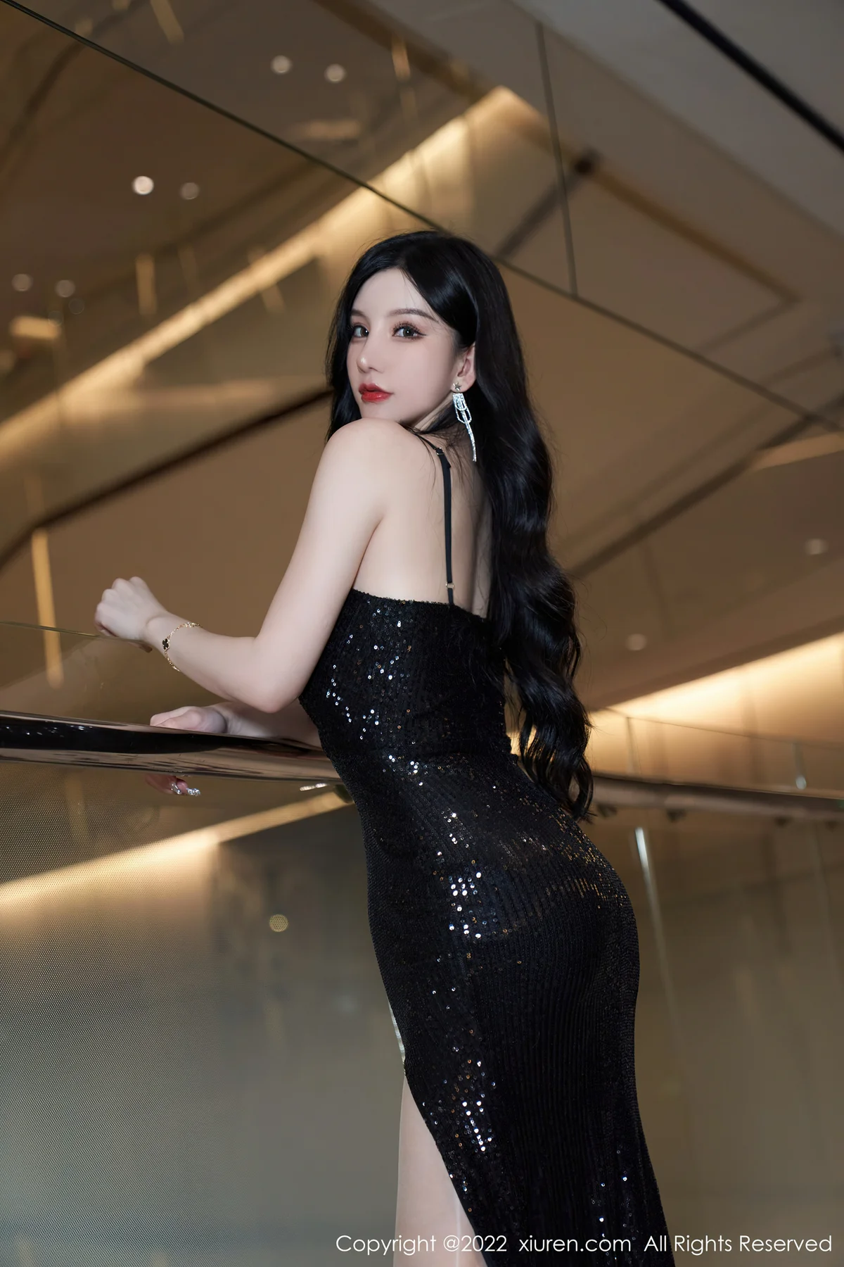 XiuRen 秀人 No.5190 冷艳气质 周于希Sally 心愿旅拍111 - 2