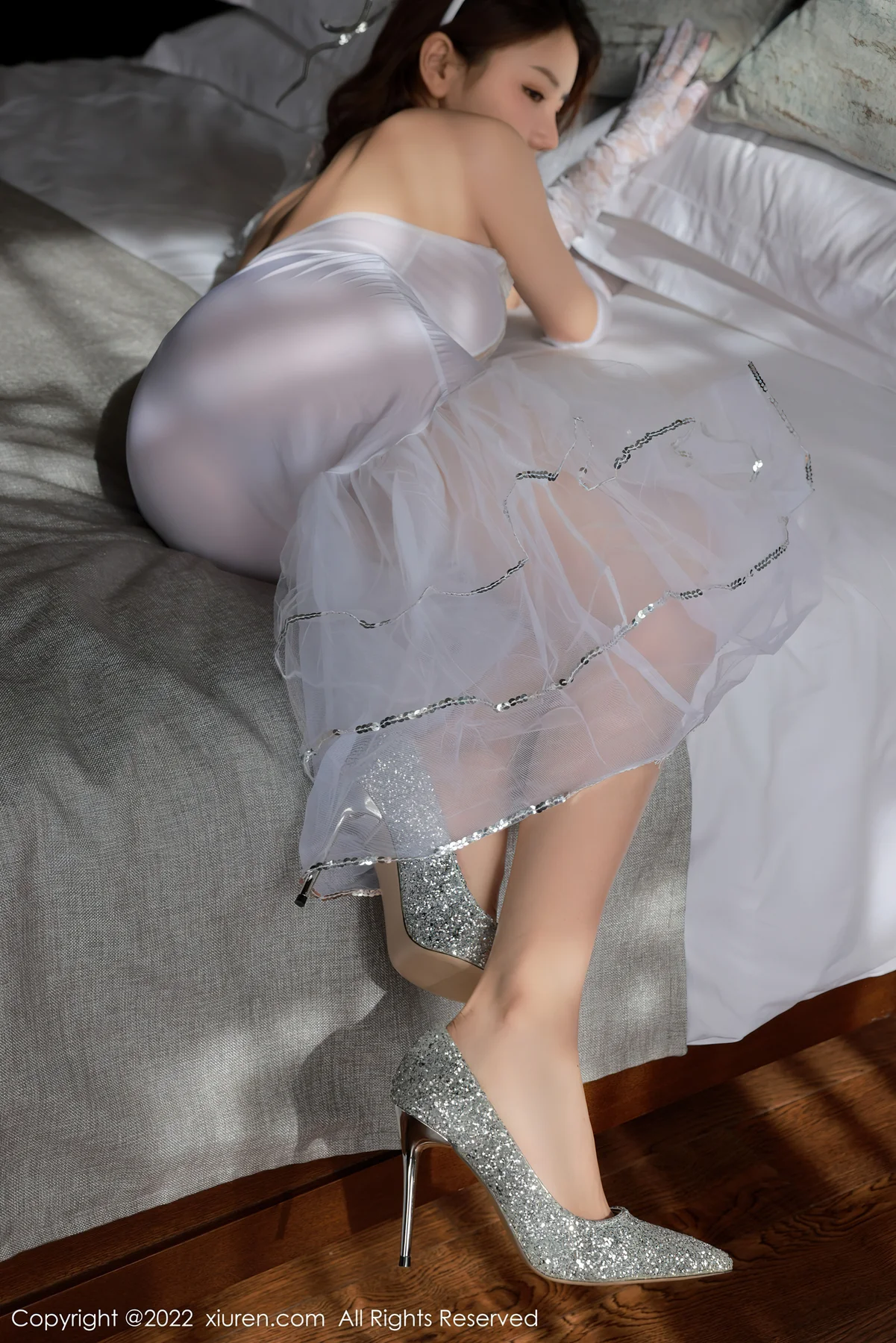 XiuRen 秀人 No.5247 轻透薄纱婚纱 sugar糖酒酒 澳门旅拍写真22 - 1