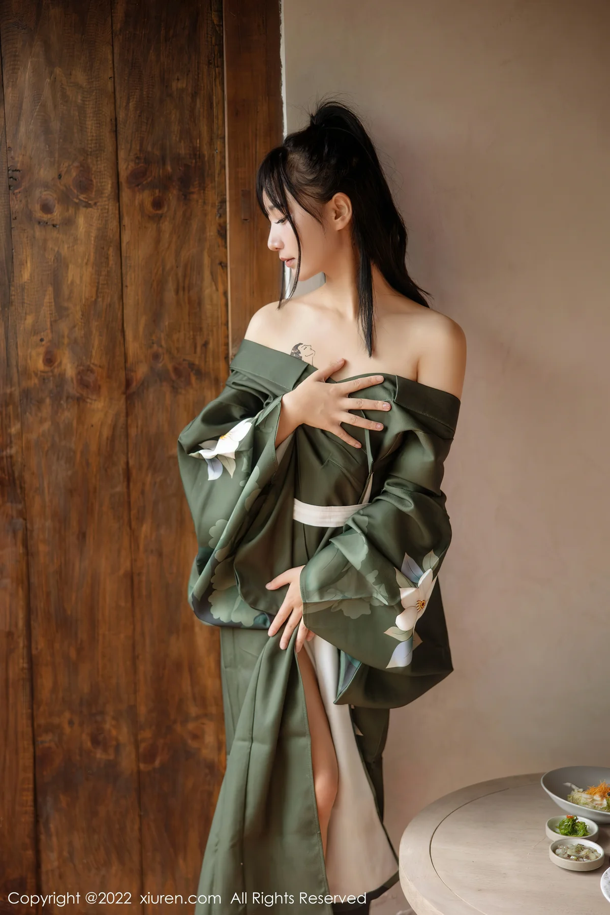 XiuRen 秀人 No.5256 暗灰绿色和服 小果冻儿 大理旅拍11 - 9