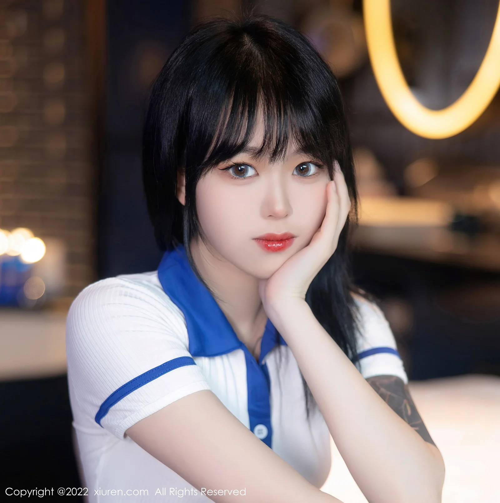 XiuRen 秀人 No.5291 白色水手服 奶瓶. 性感写真1 - 2