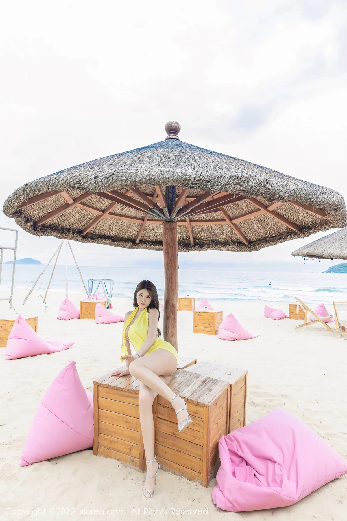 XiuRen 秀人 No.5292 小海臀rena 沙滩比基尼 - 7