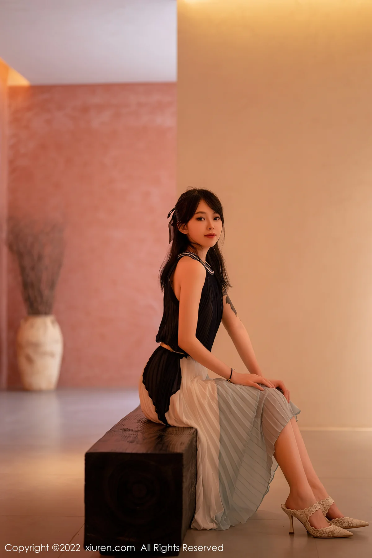 XiuRen 秀人 No.5327 蕾丝内衣 奶瓶. 大理旅拍22 - 9