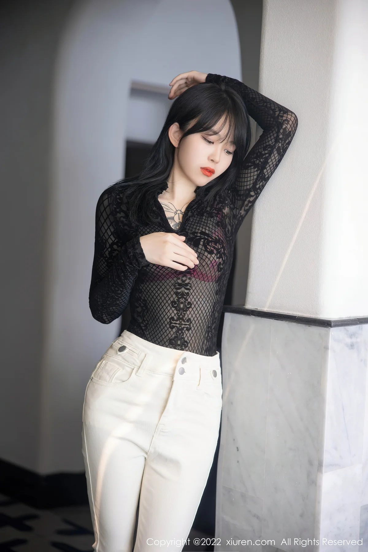 XiuRen 秀人 No.5386 网纱轻透上衣 奶瓶. 大理旅拍33 - 5